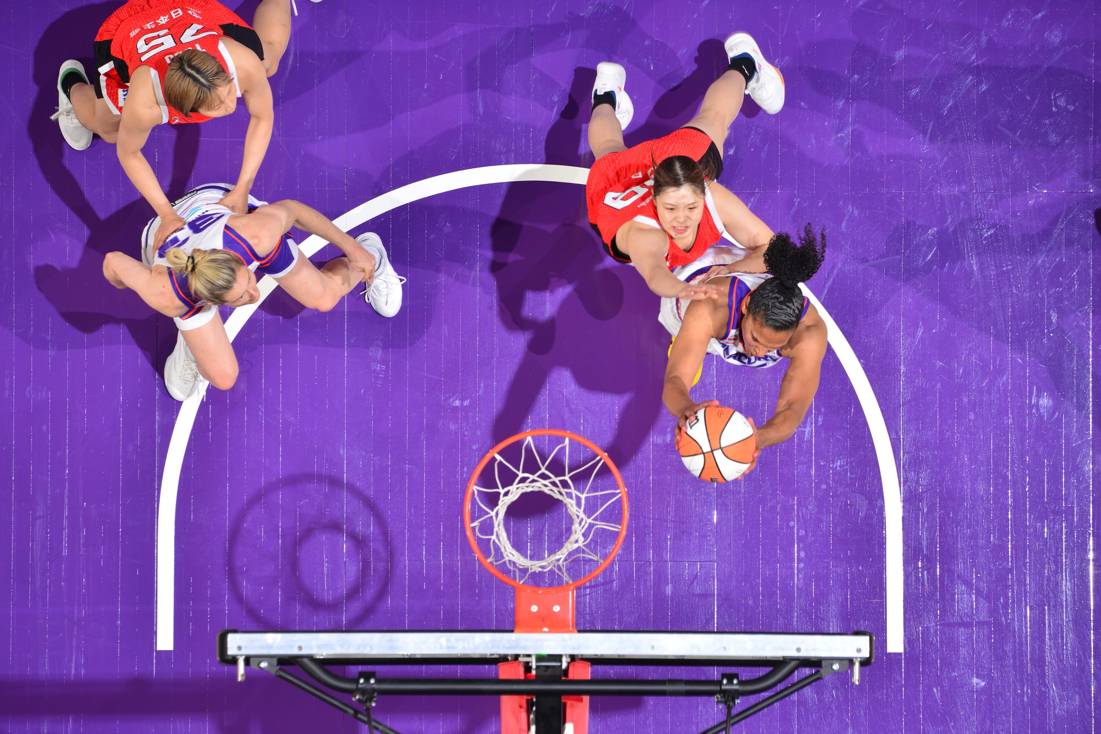 MM 4.30: Alyssa Thomas, Phoenix Mercury demolish Japanese national team
