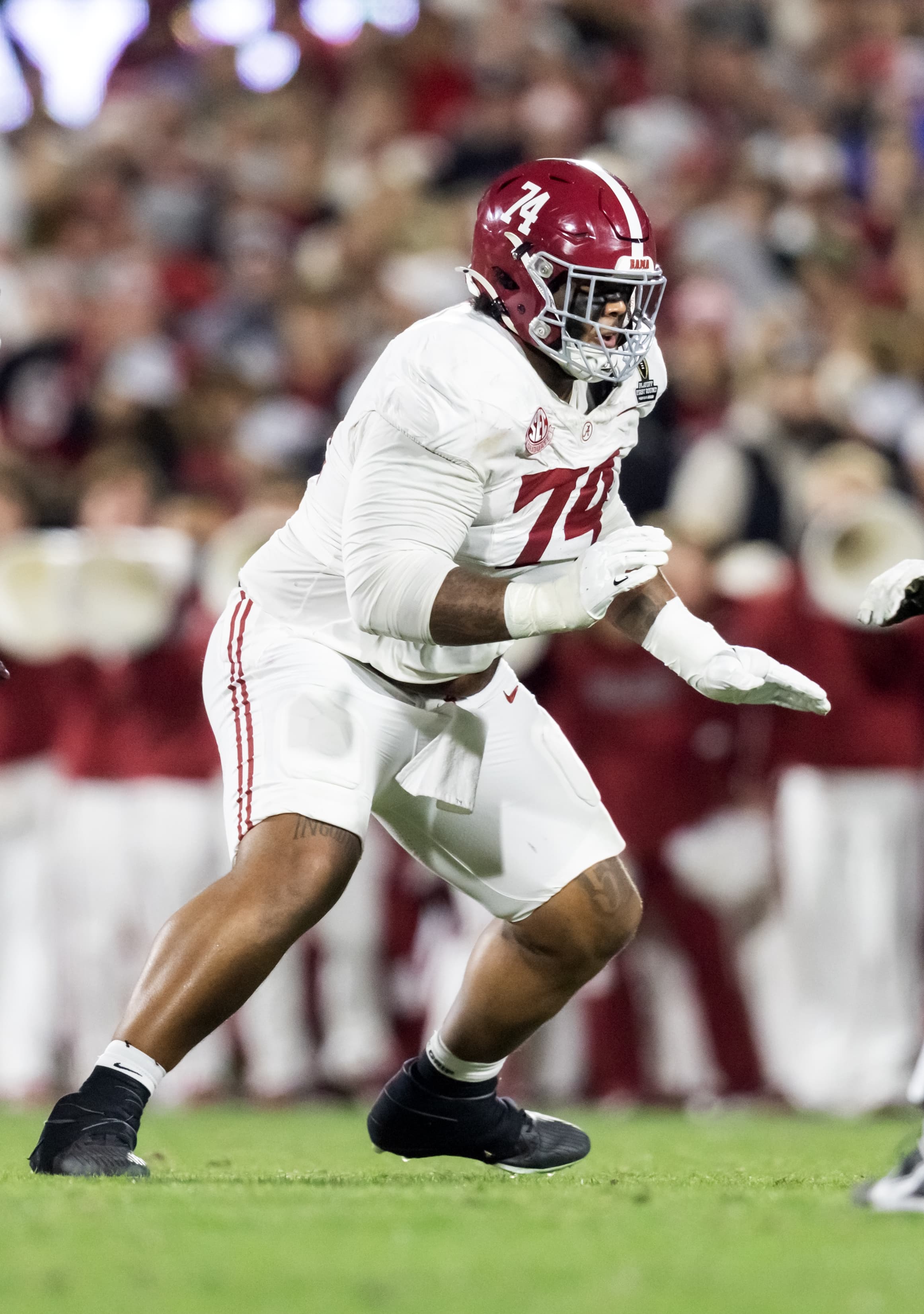 Chicago Bears Draft: Would Kadyn Proctor be a wise pick at 25?