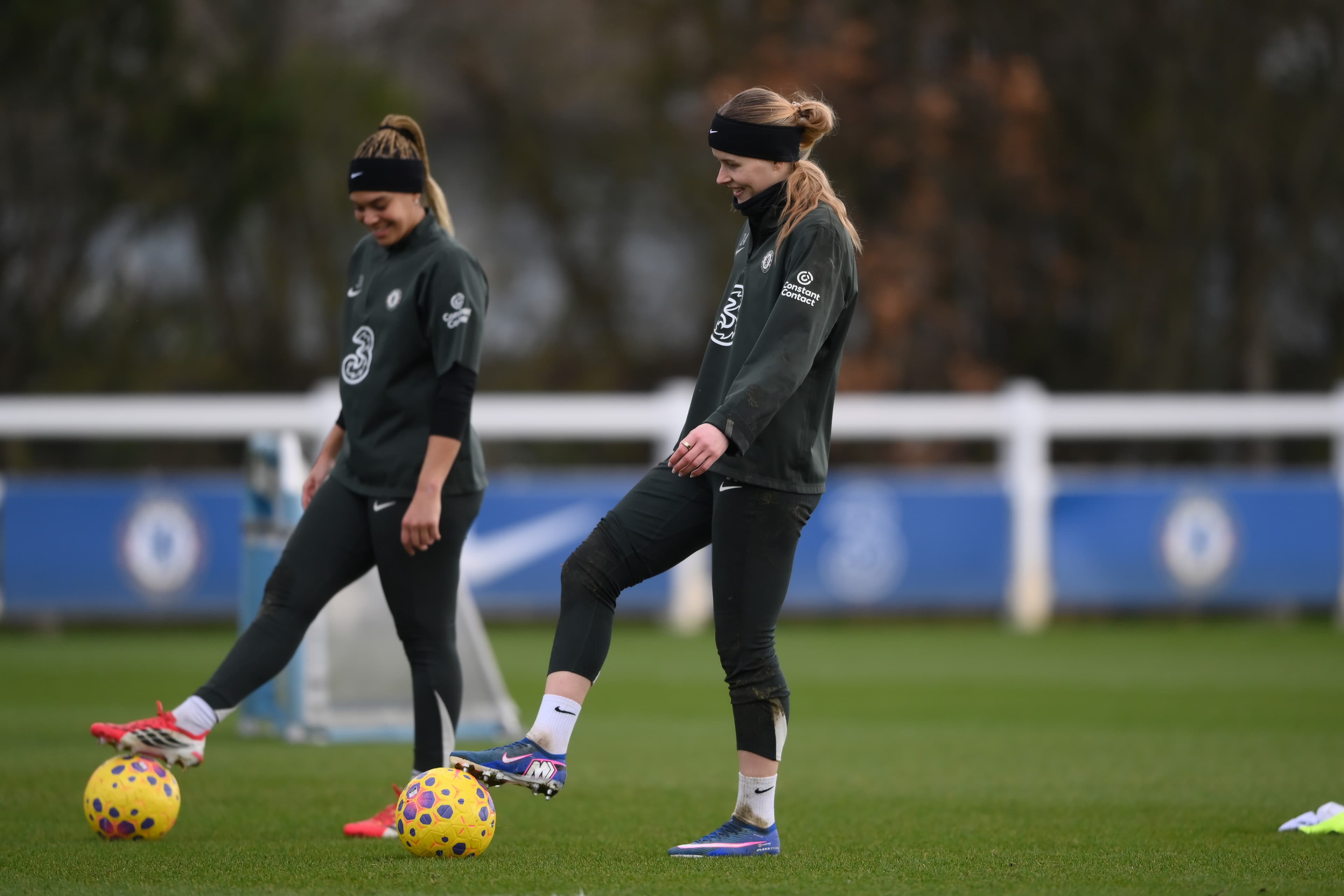 Get Your Shorts Ready Now: Head to Wembley for Chelsea vs. Manchester United!