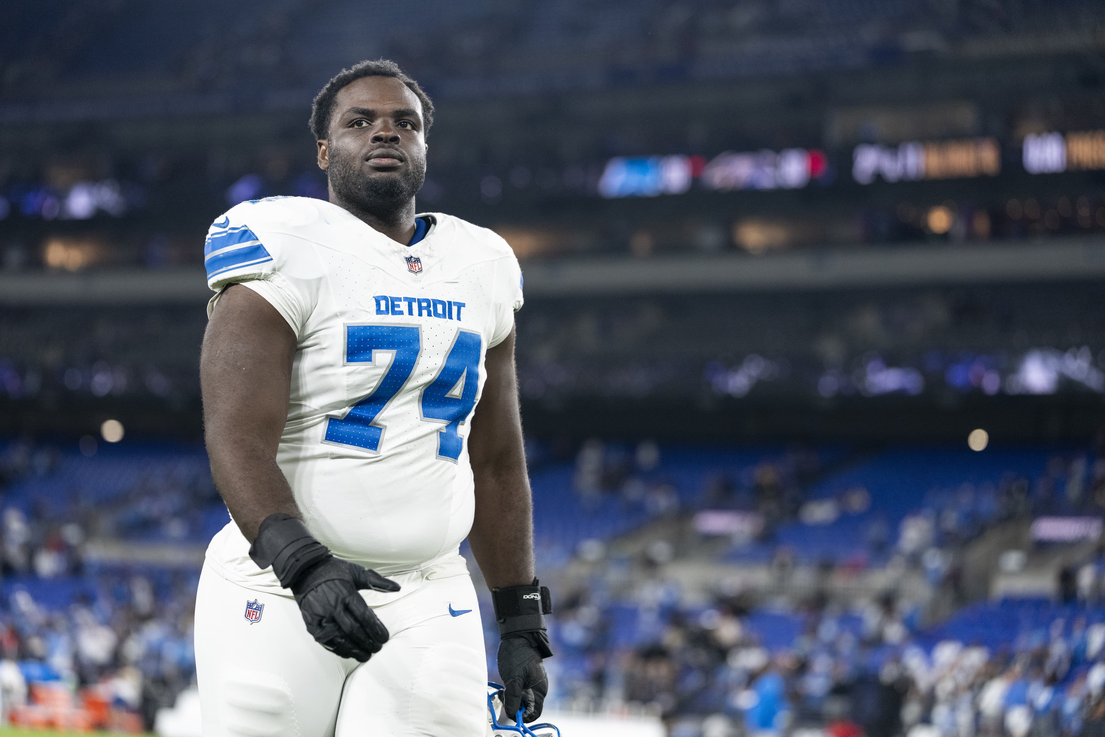 Lions free agent guard headed to Chargers