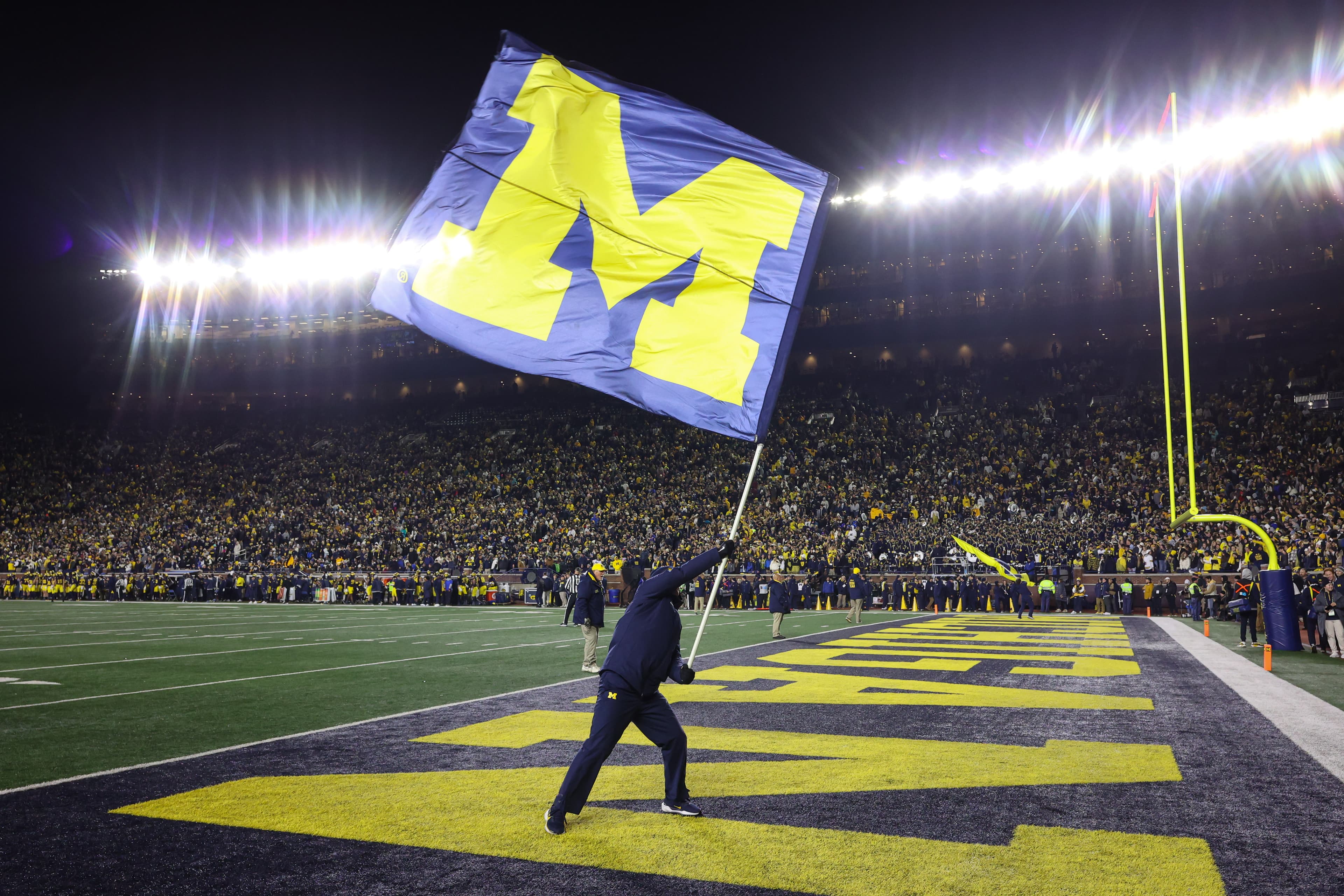 4-star defensive recruit decommits from Michigan Football