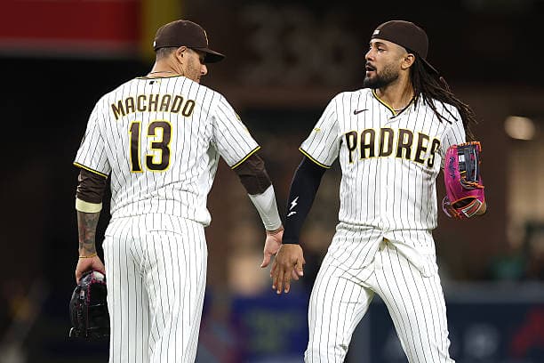 With win streak now at six games, Padres’ offense keeps rolling