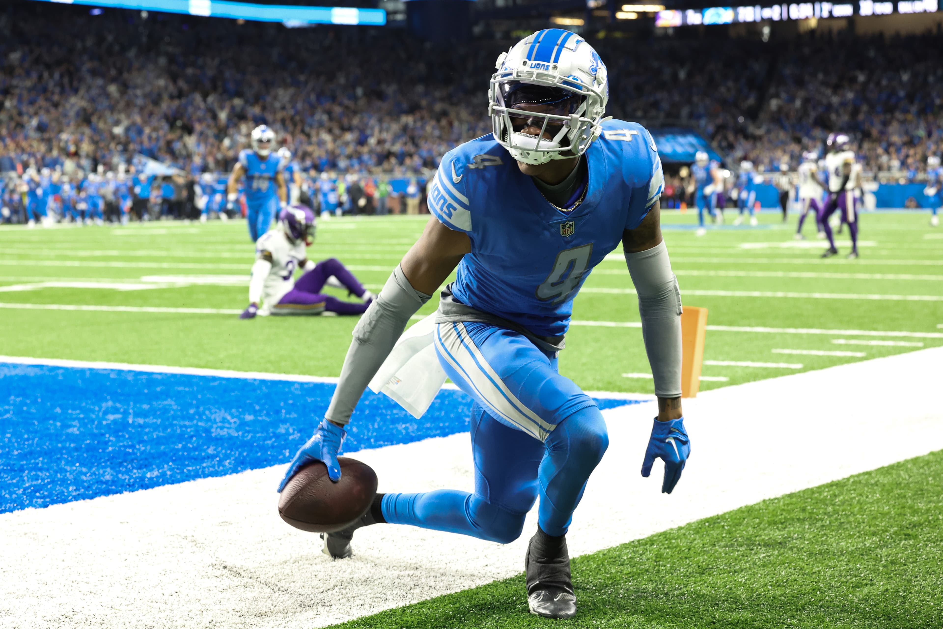 Notes: Former Lions wide receiver announces retirement after 7 seasons