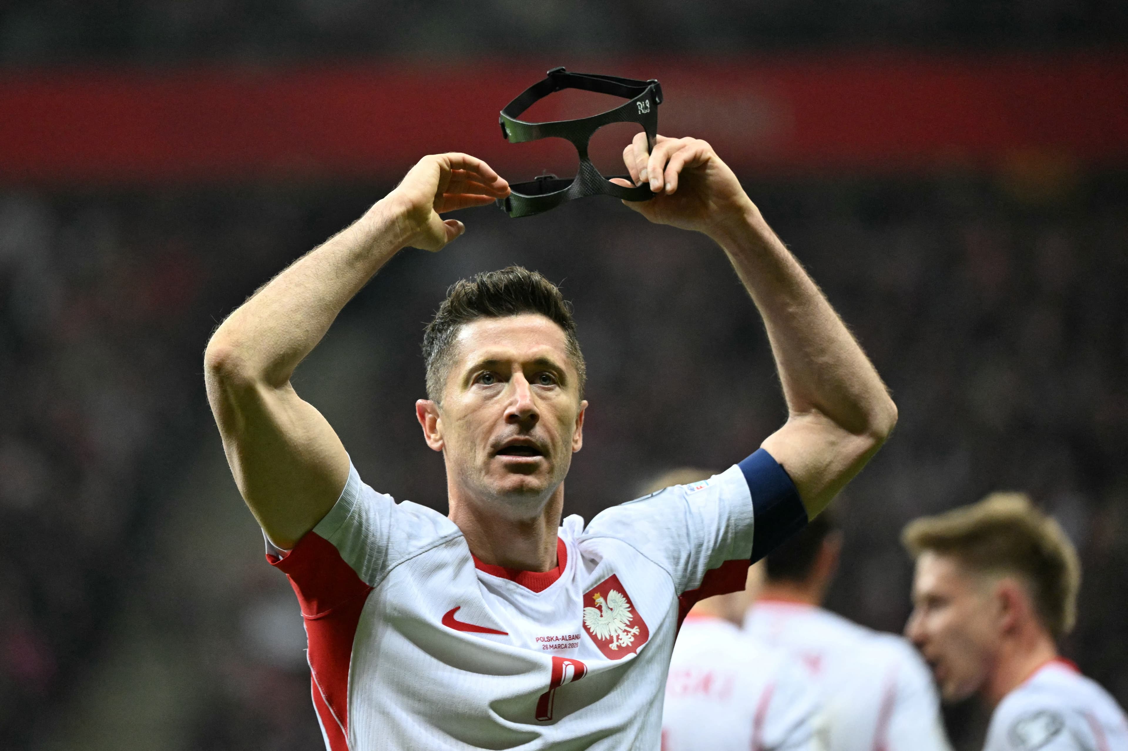 Robert Lewandowski on target as Poland keep World Cup 2026 hopes alive and set up date with Roony Bardghji’s Sweden