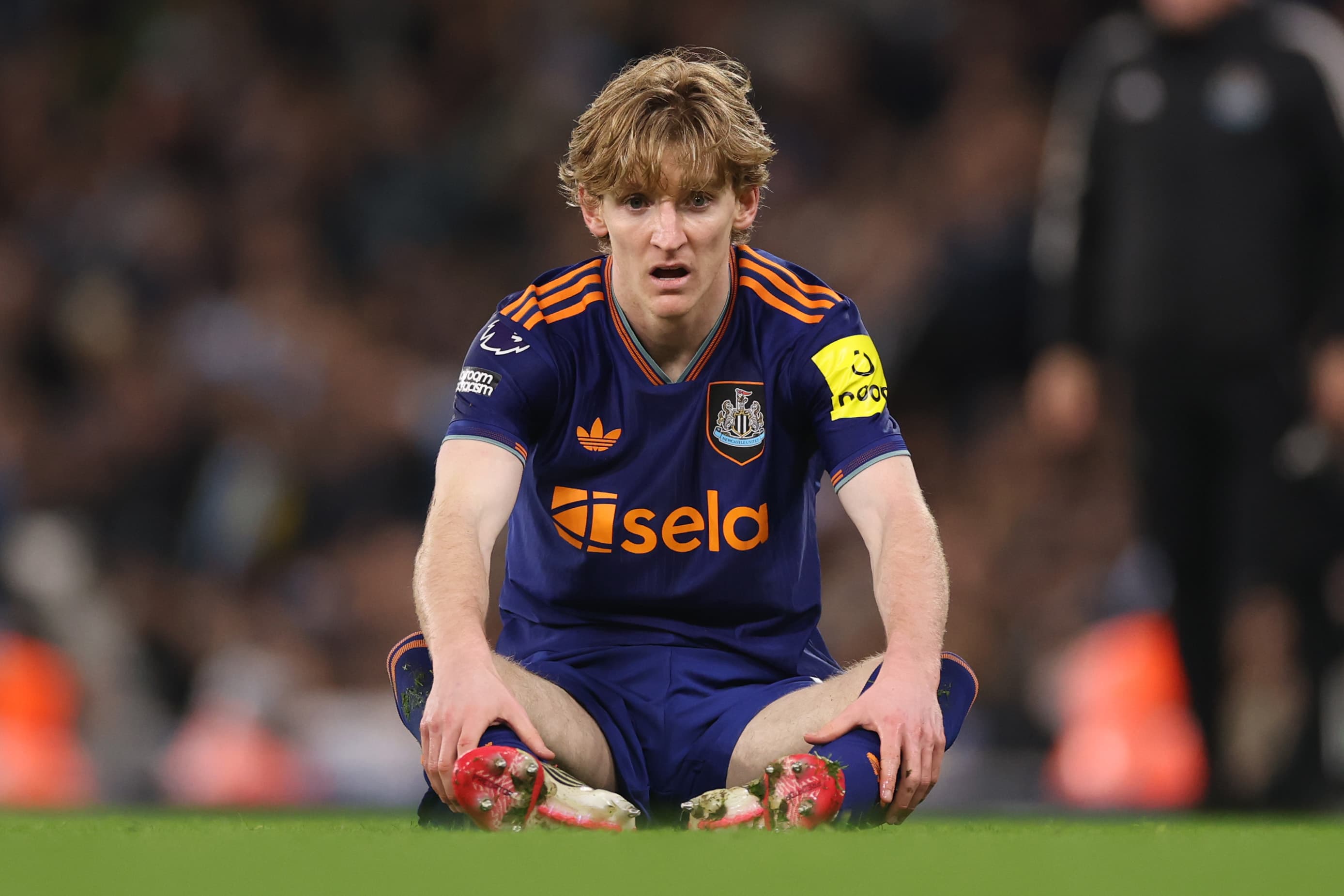 Chelsea ‘interested’ in Anthony Gordon but have ‘other priorities’ — report