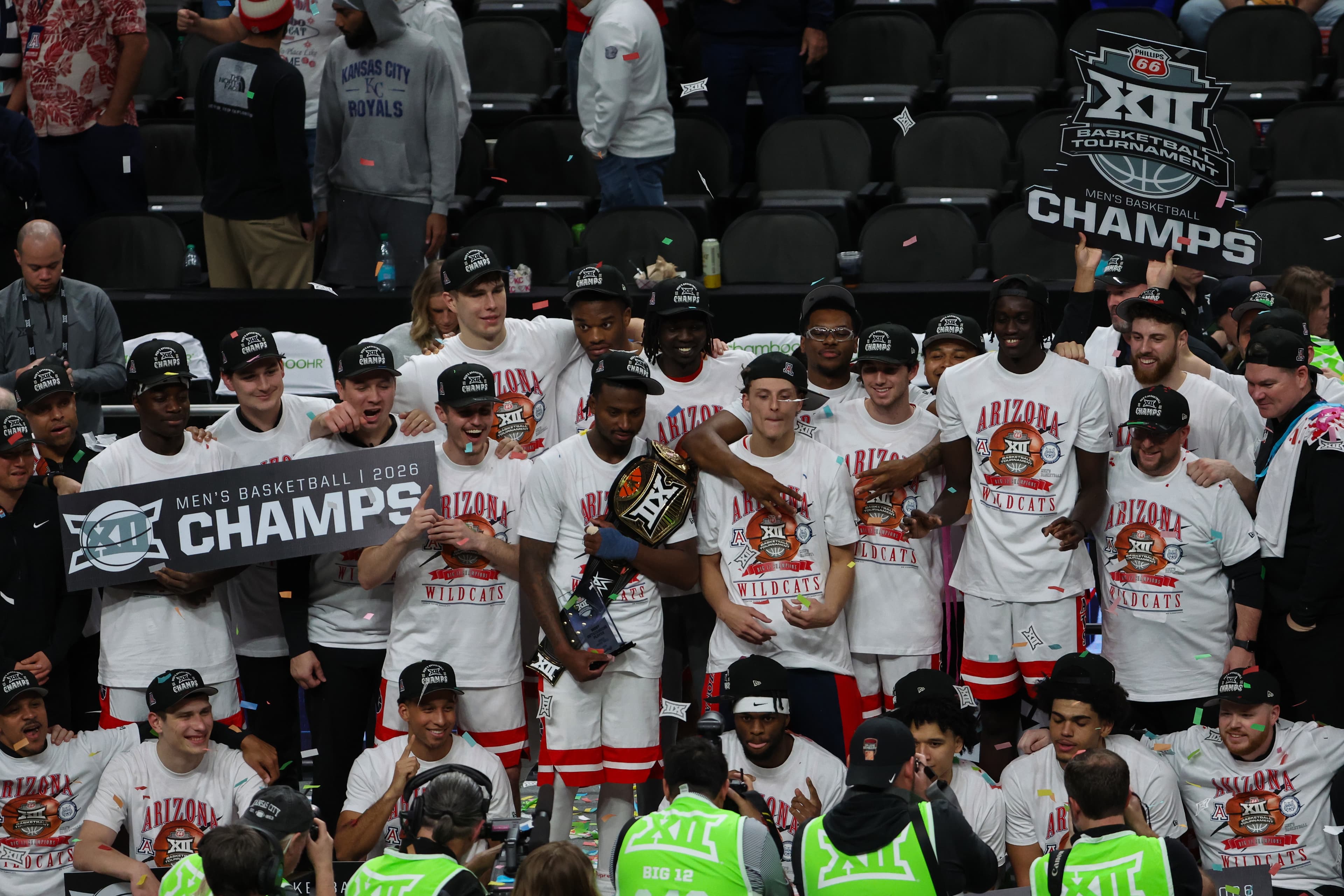 Arizona Men’s Basketball Secures Sweet 16 Victory Over Long Island!