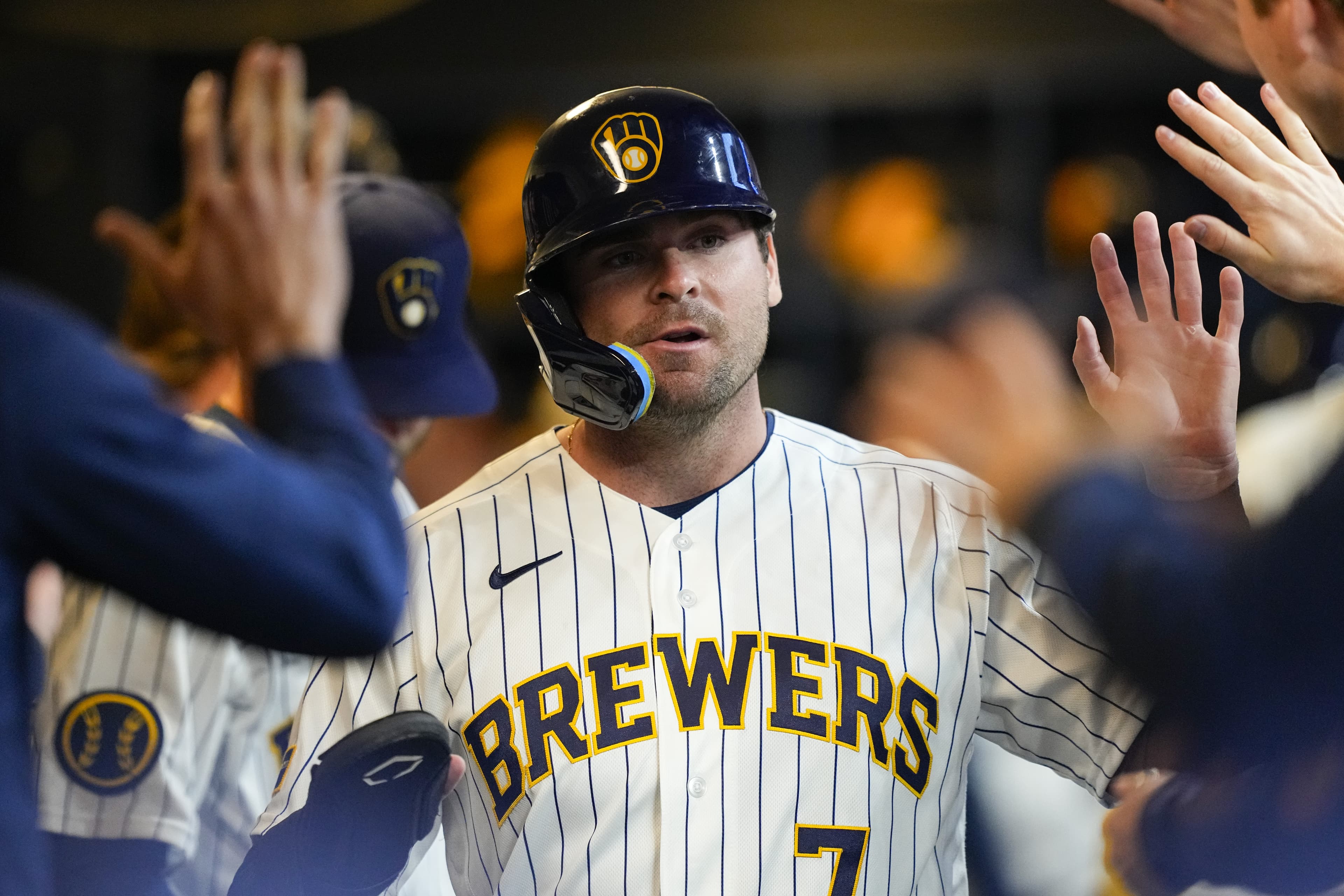 Brewers fall 6-3 in extra innings as losing streak hits four