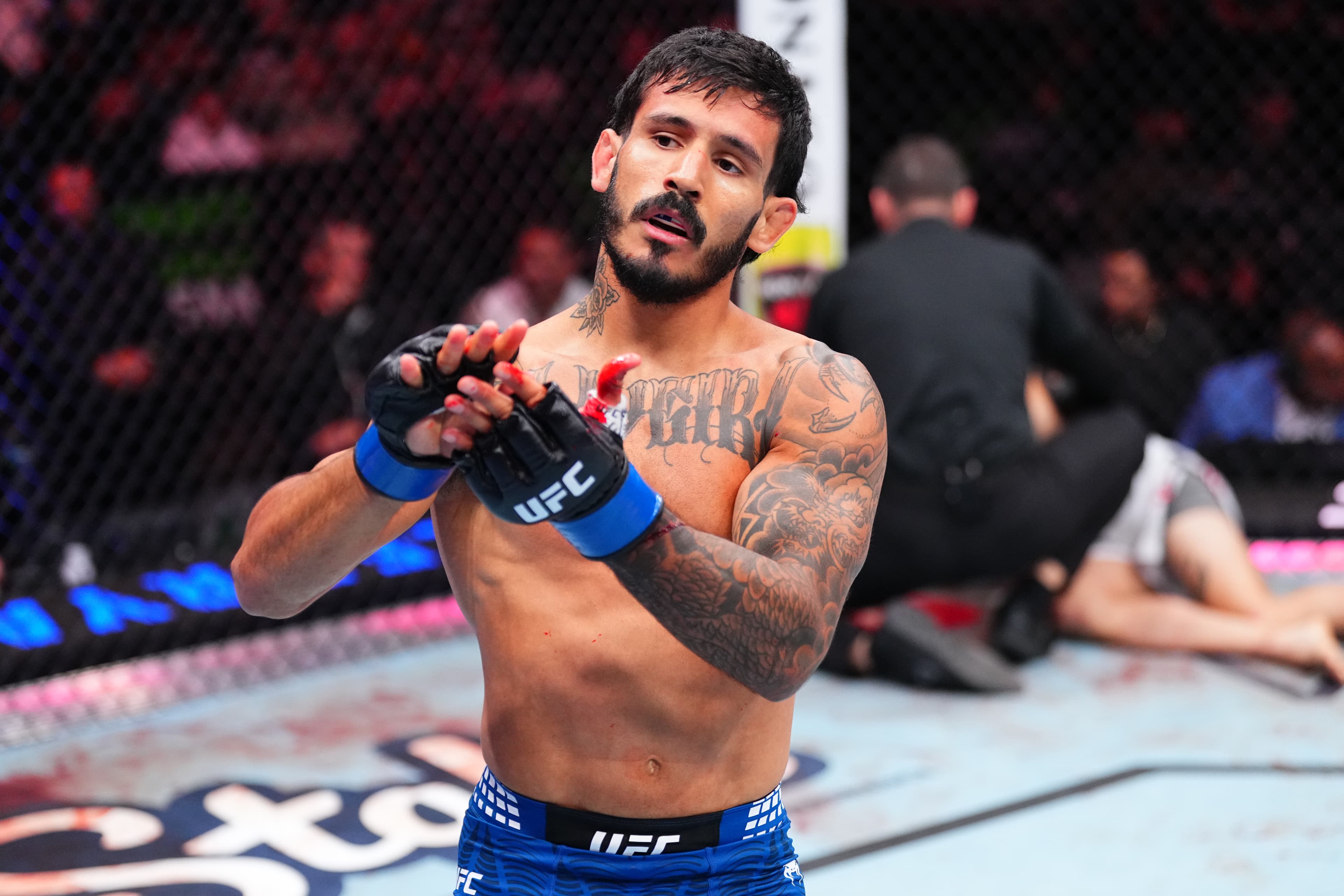 Highlights! ‘Gunslinger’ Smokes Erosa In Stellar Debut KO