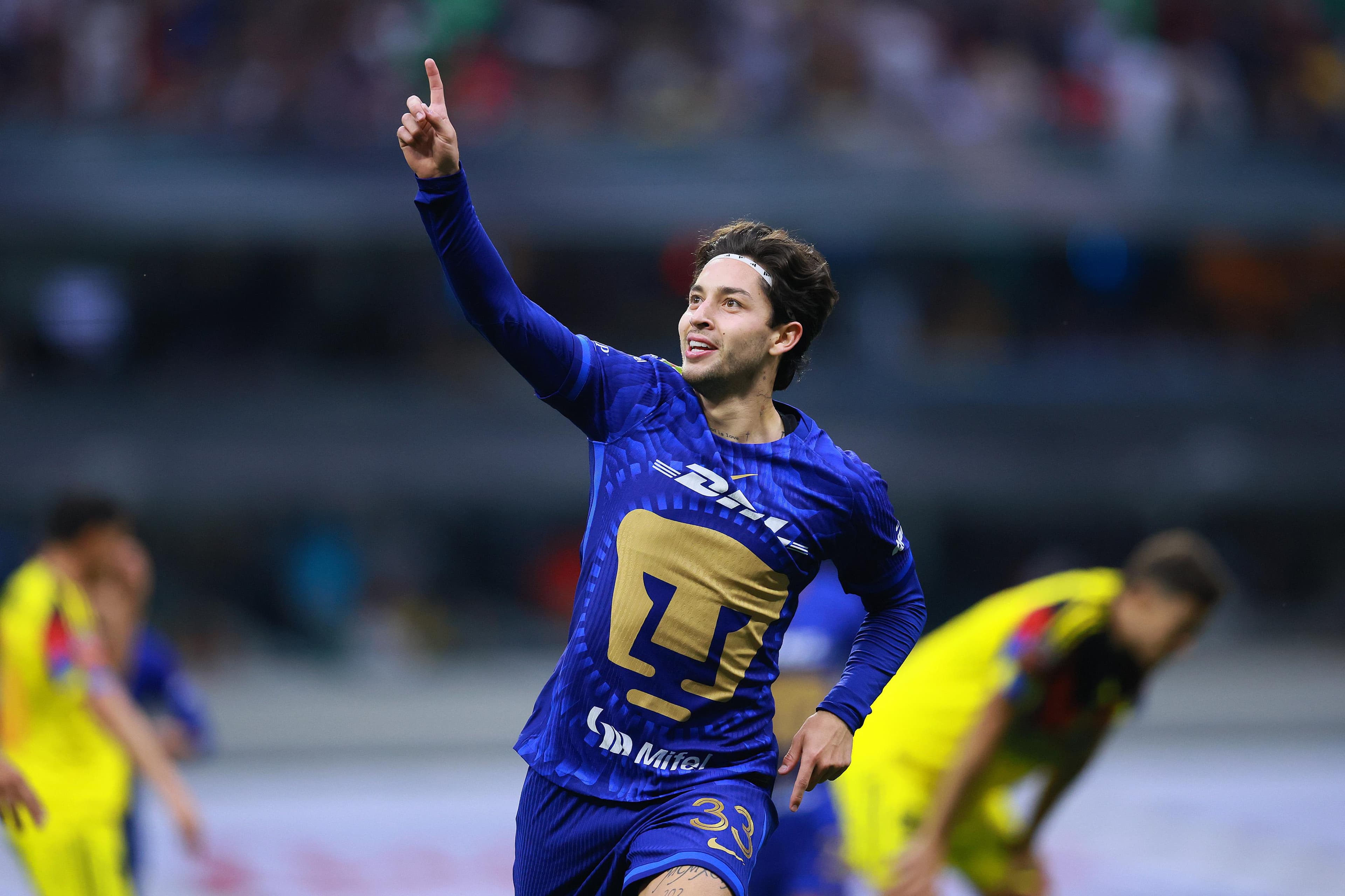 America and Pumas battle to a thrilling tie in the first leg of their Quarterfinals matchup