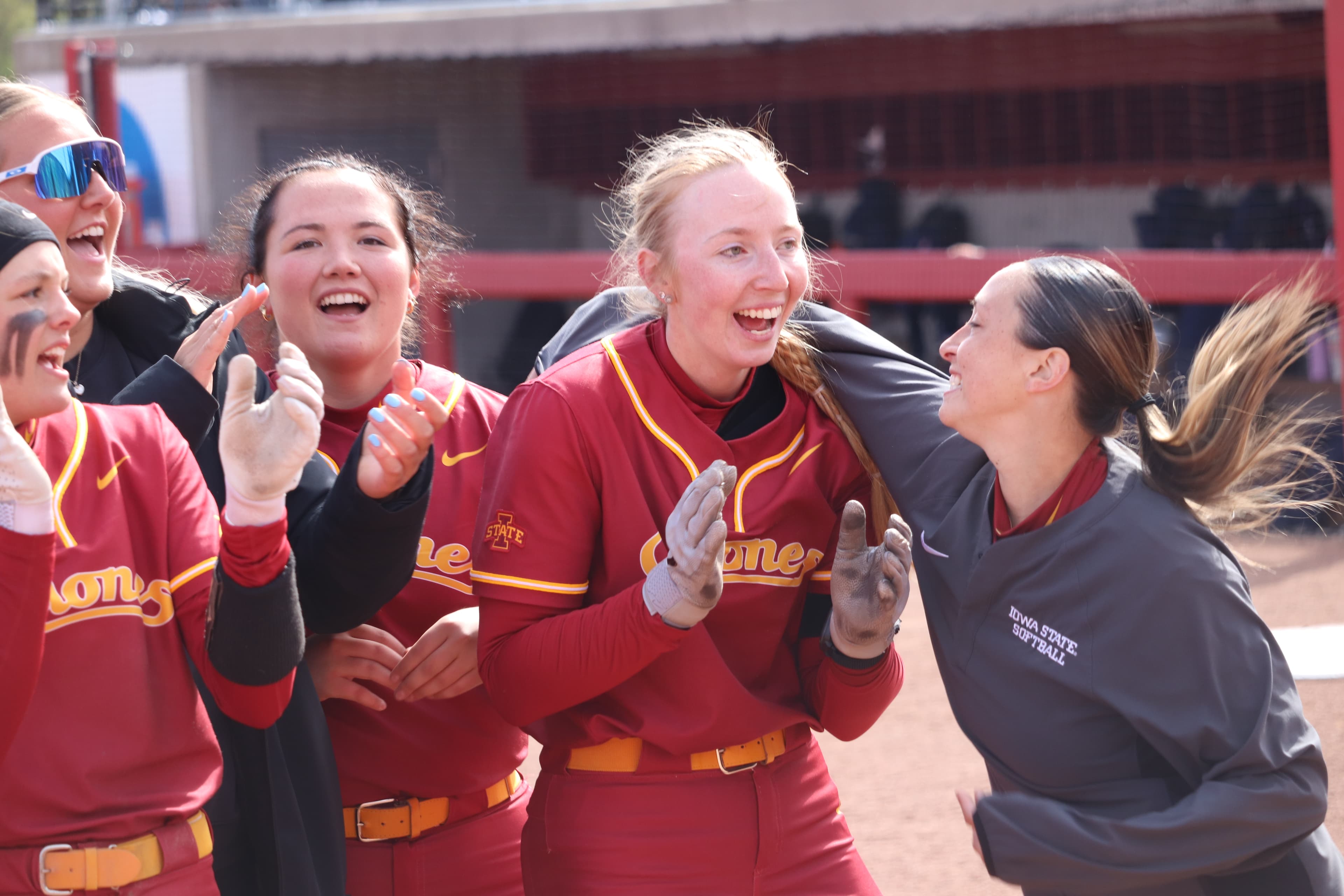 Bartholomew’s walk-off home run gives Cyclones game 3 win versus No. 14 Arizona