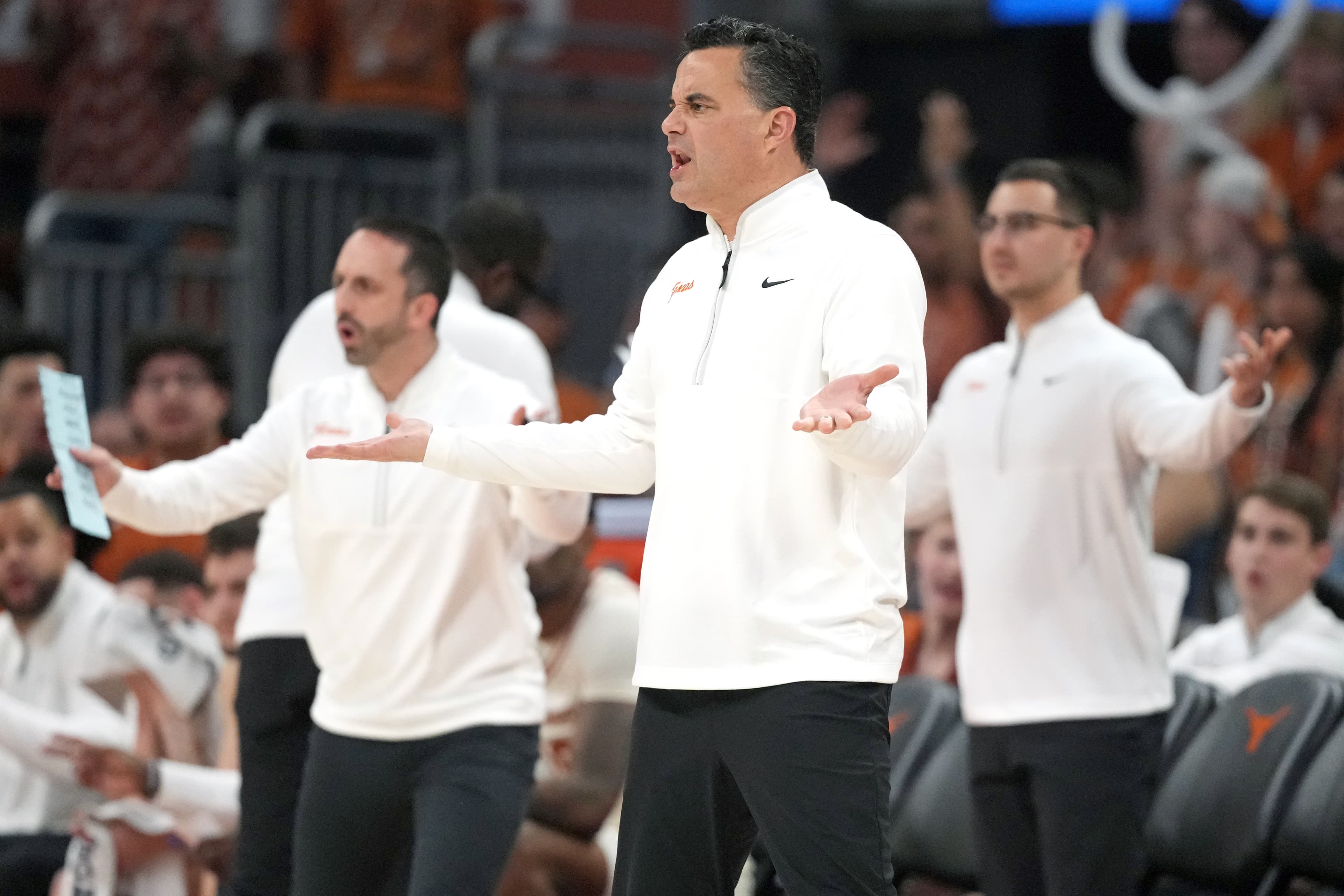 Texas Should Slam Elite Eight in Grind for Sweet Sixteen Victory!