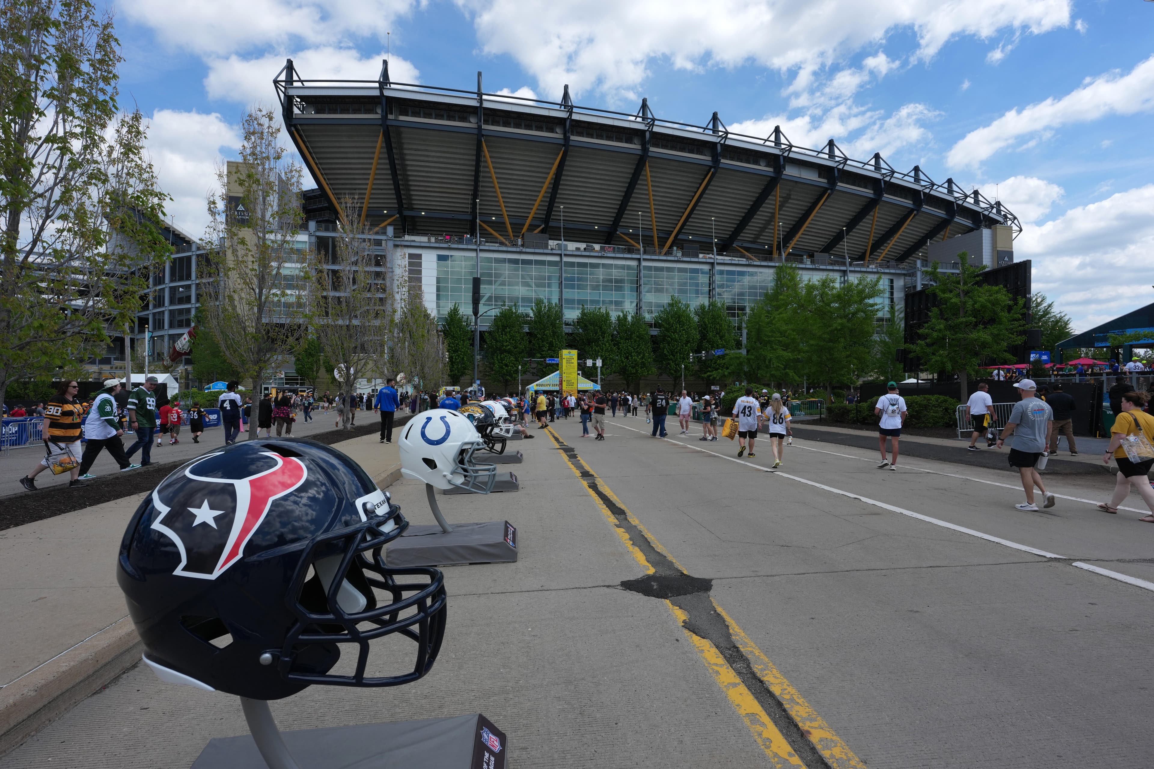 Tracking the Texans schedule release rumors