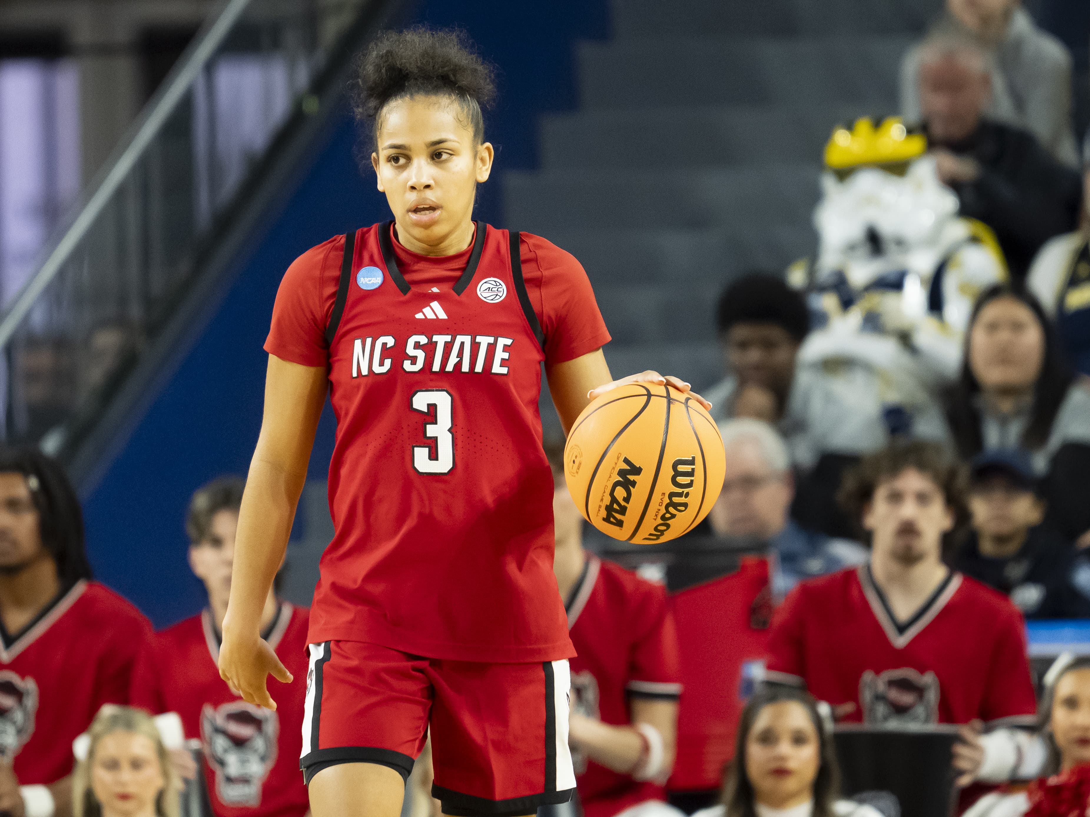 Zam Jones, Mallory Collier enter transfer portal