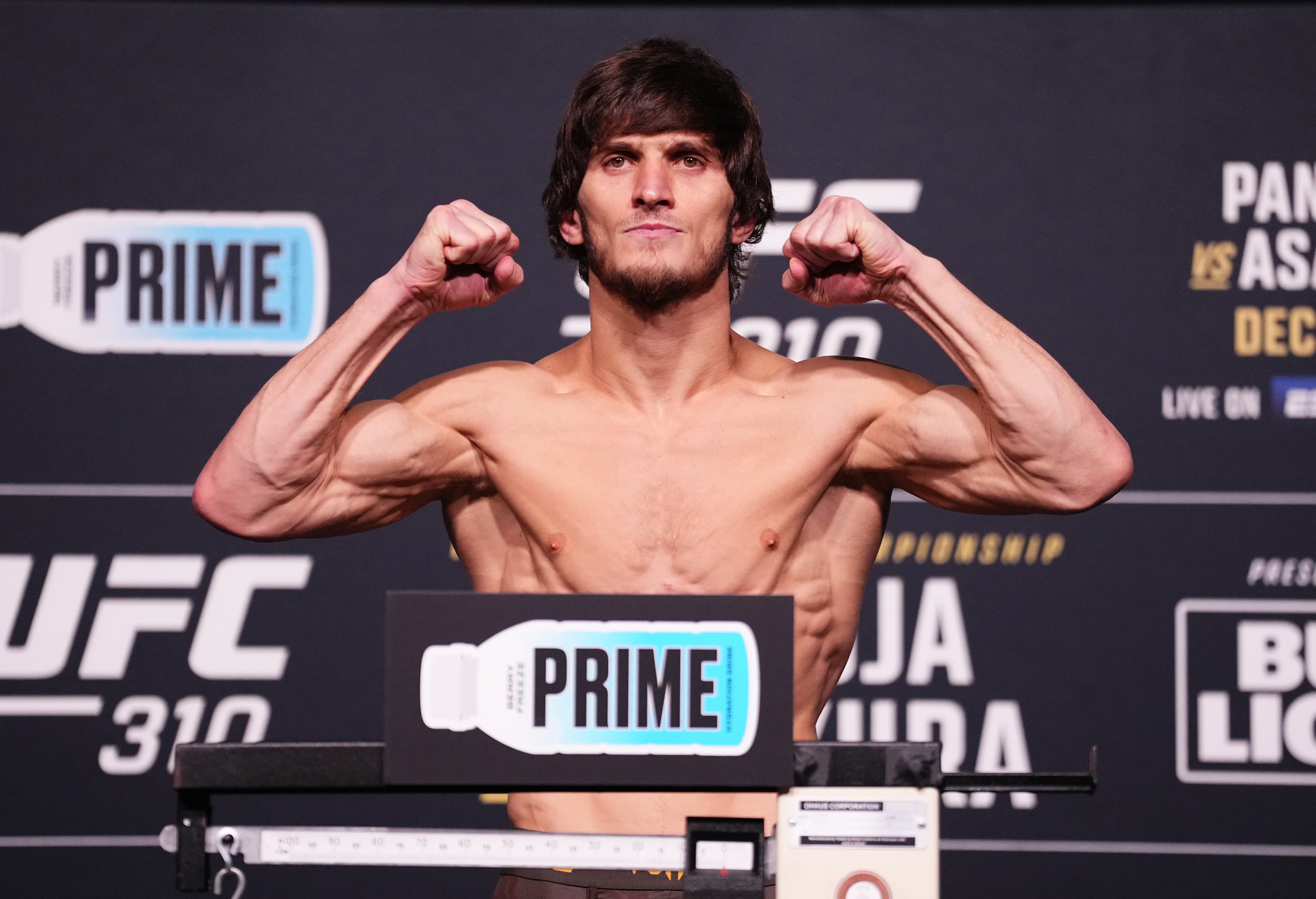 UFC London weigh-in video: Evloev vs. Murphy