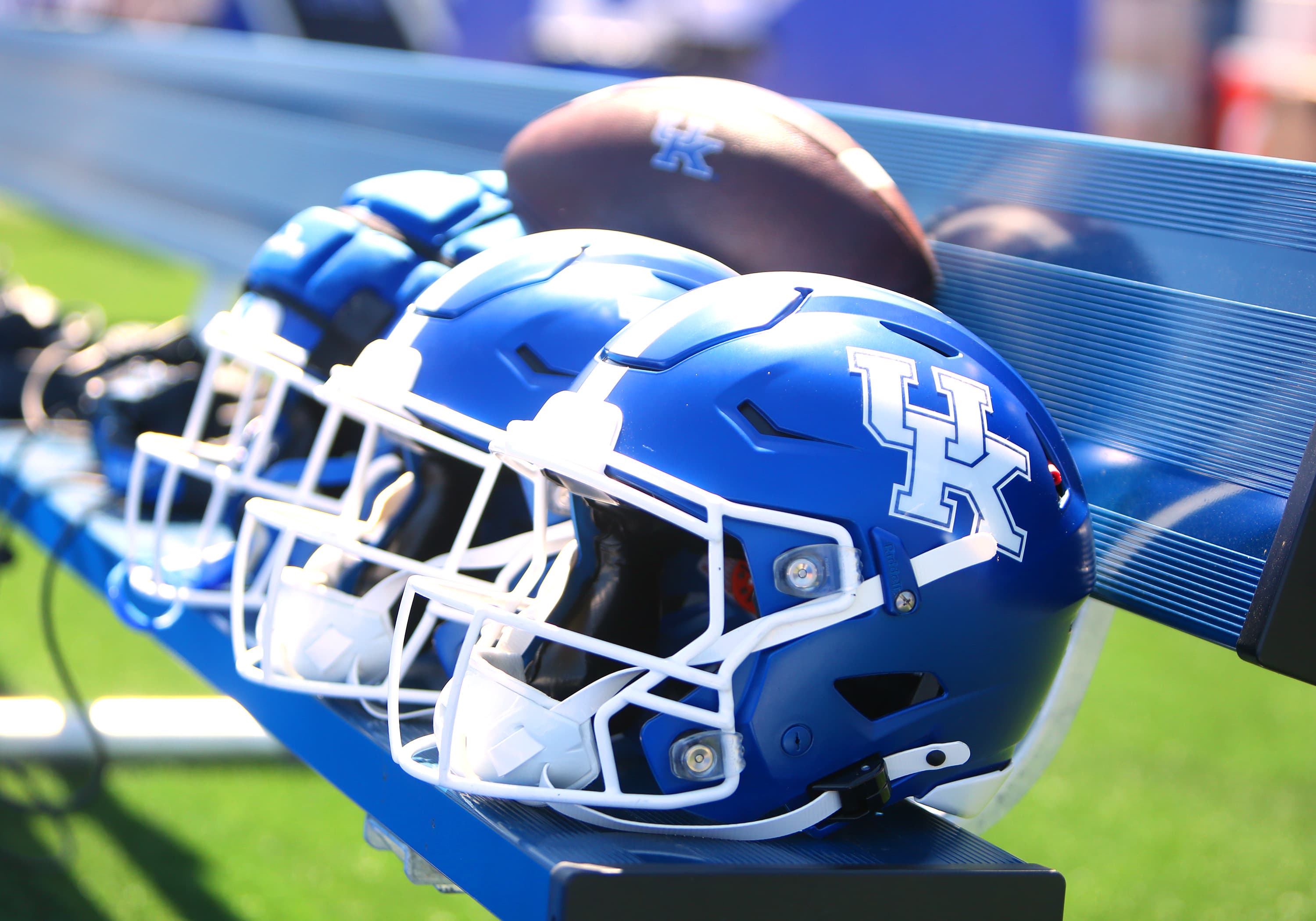 Miguel Wilson commits to Kentucky Football