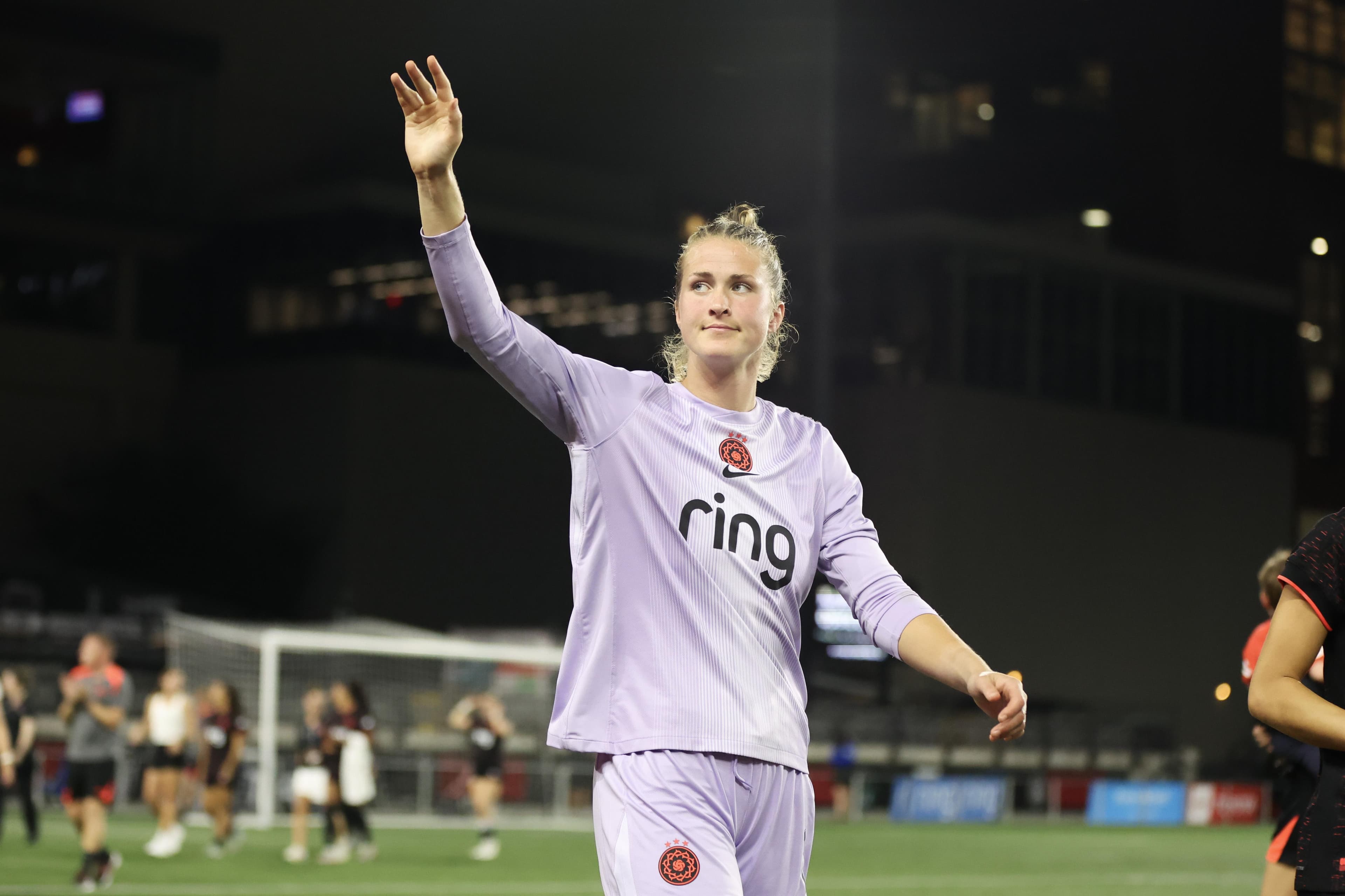 Bella Bixby signs one-year extension with Portland Thorns