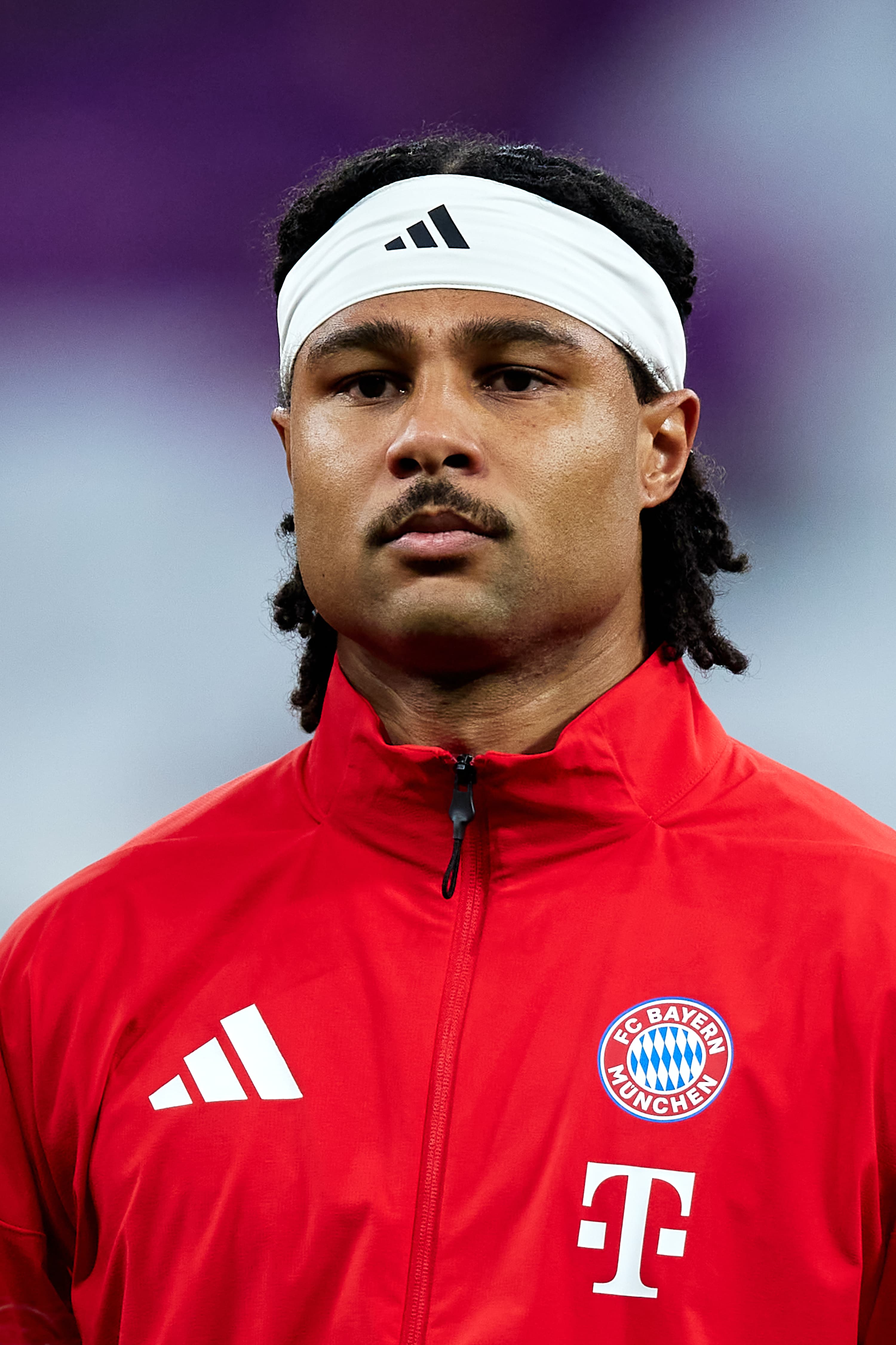 Bayern Munich’s Serge Gnabry spotted with knee brace in workout
