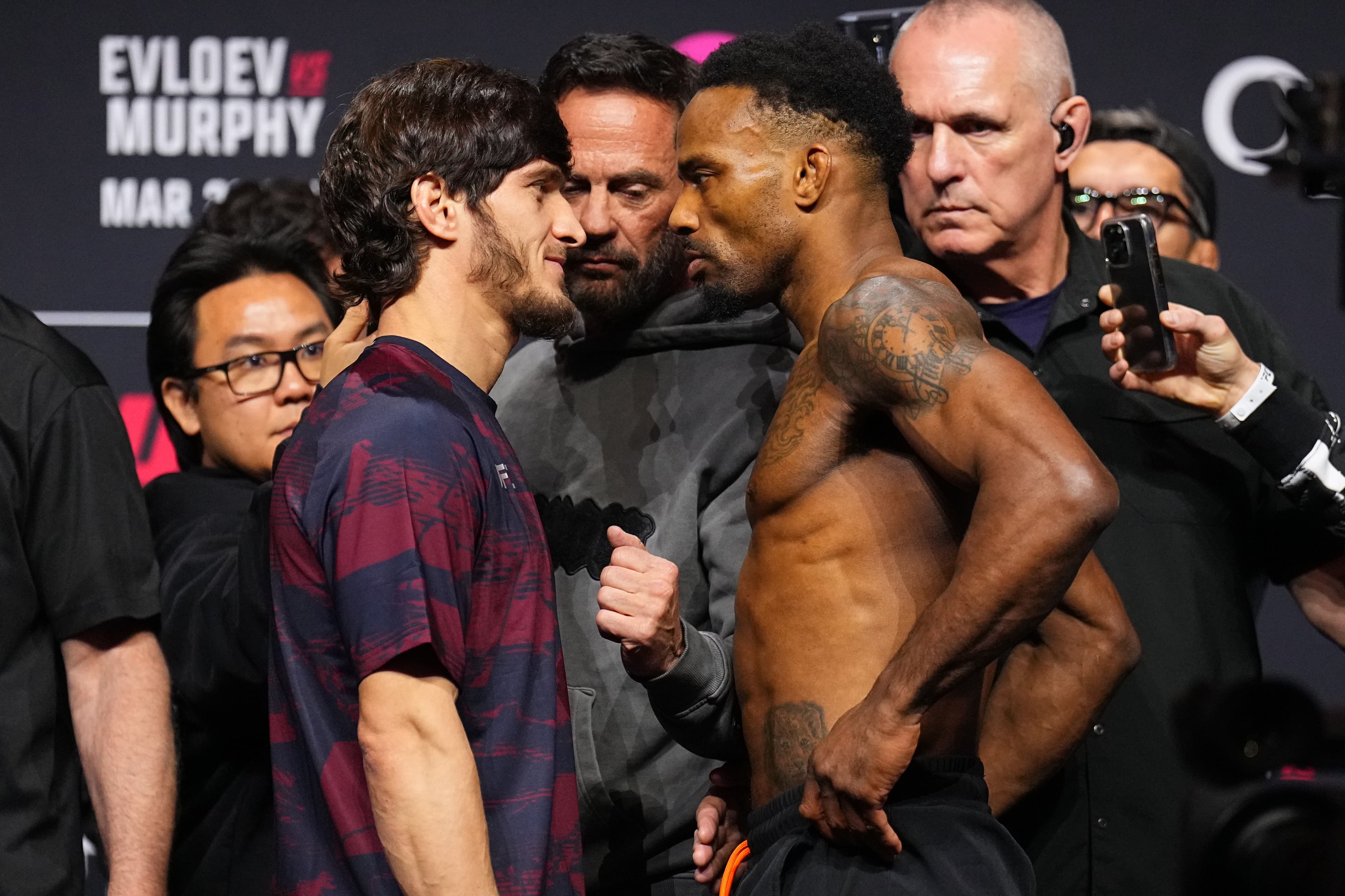 UFC London live blog: Movsar Evloev vs. Lerone Murphy