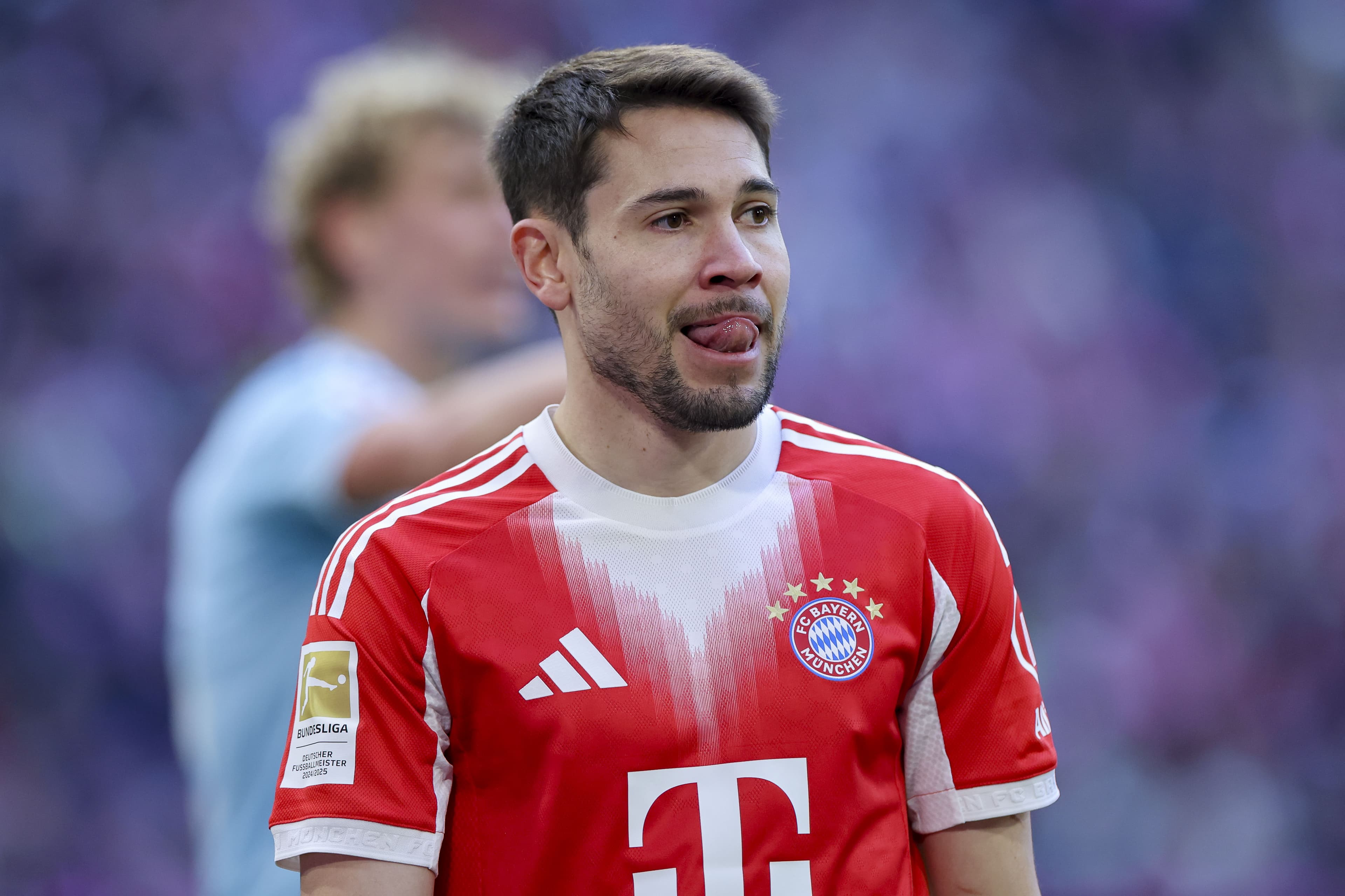 Bayern Munich, Raphaël Guerreiro to part ways in summer