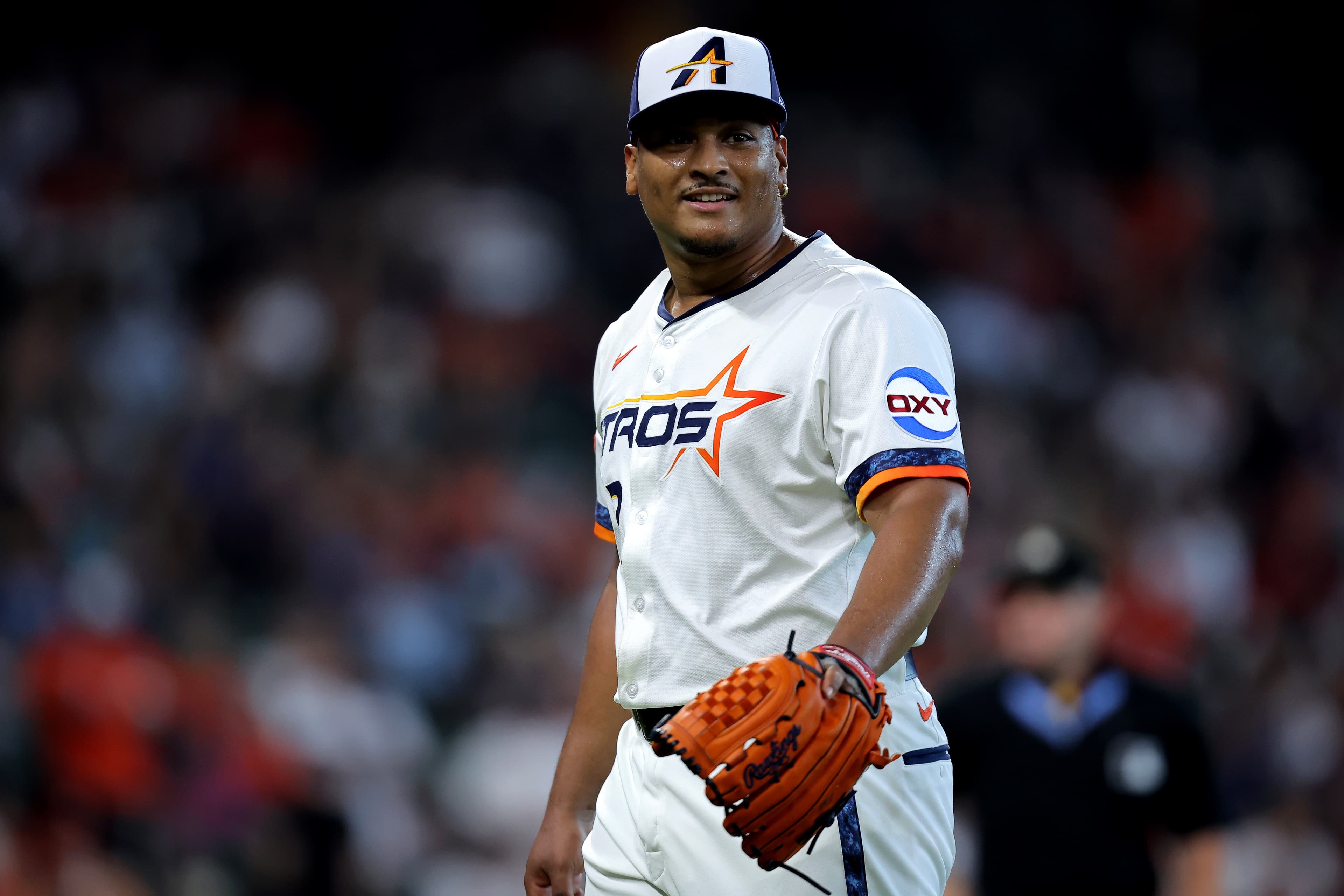 Yankees sign former Astros starter Luis Garcia to a minor-league deal