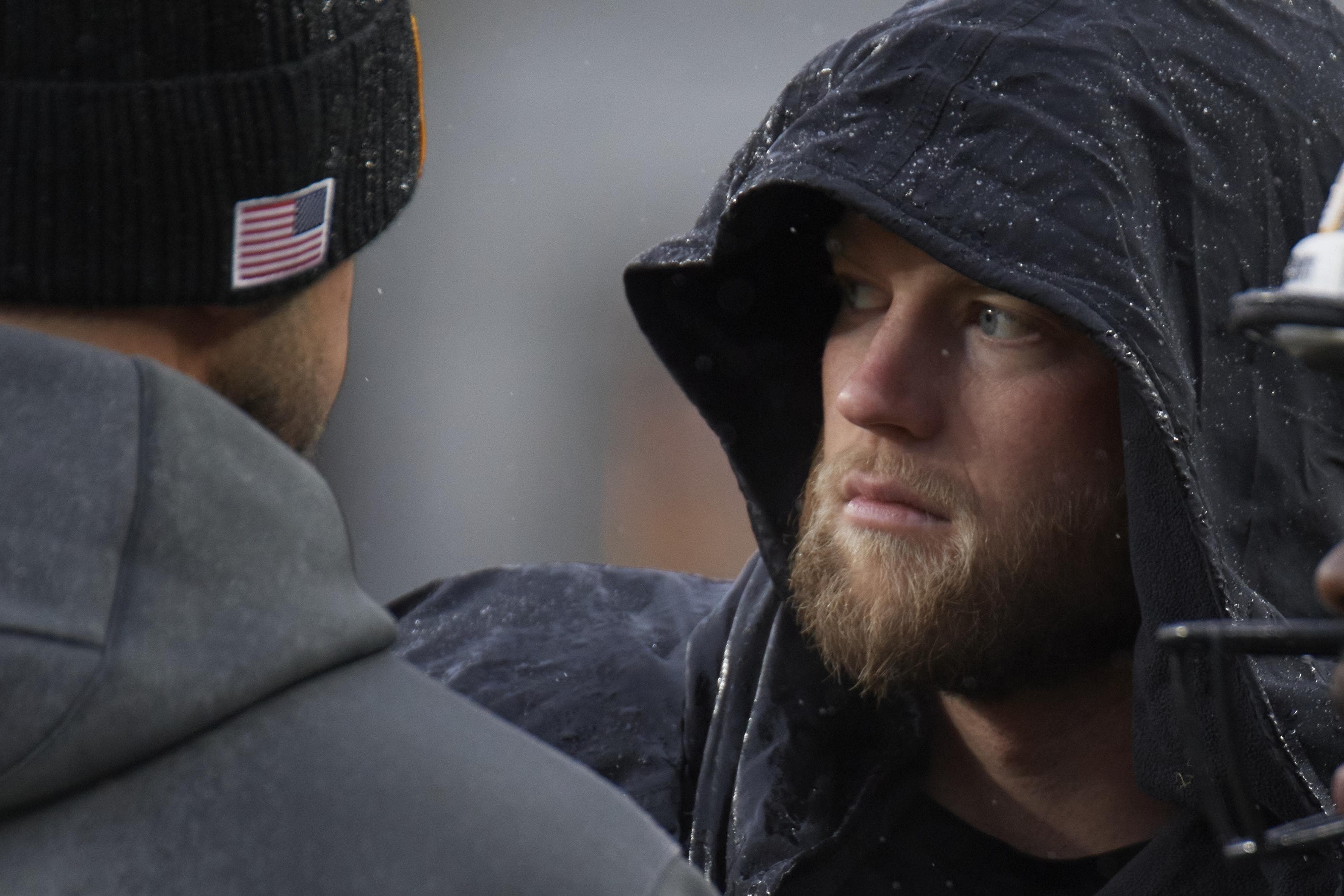 Friday Night Happy Hour: Rainy mid-May edition
