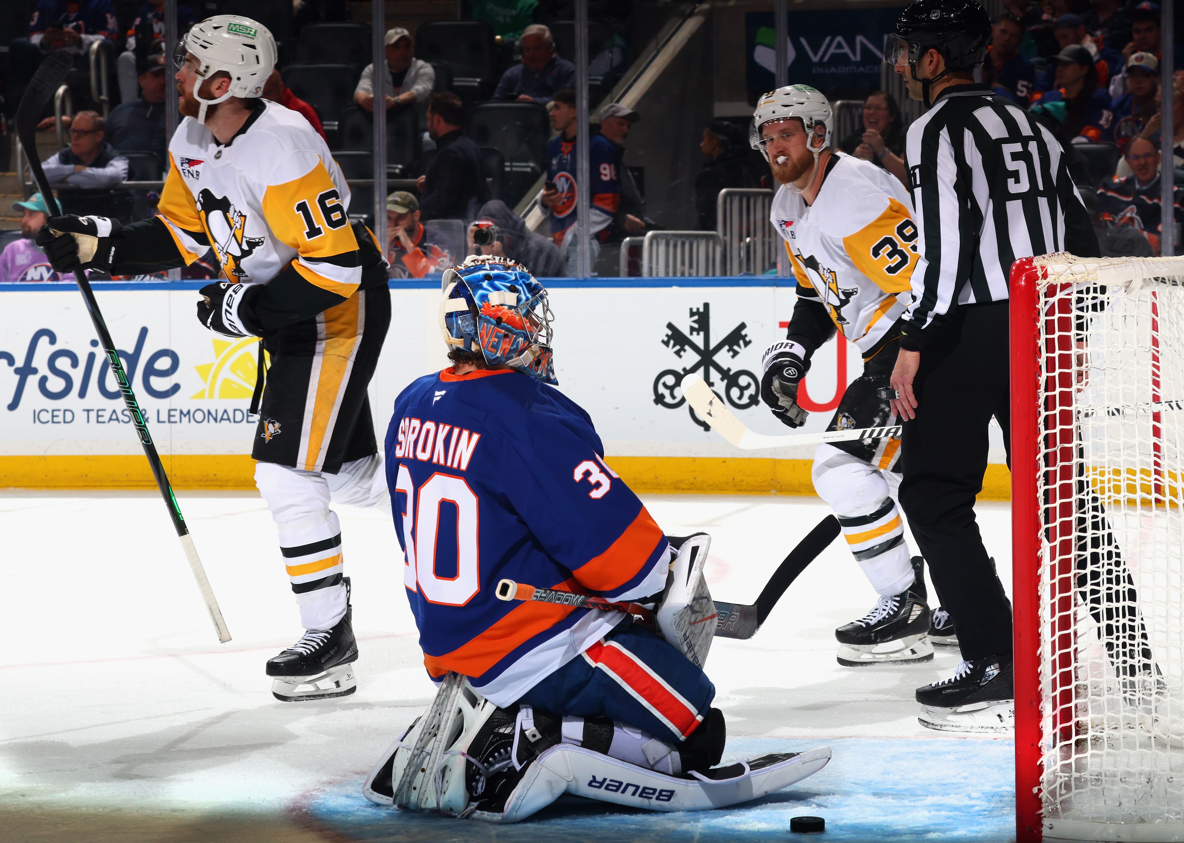 Penguins/Islanders Recap: Pens chase Sorokin, demolish Islanders 8-3
