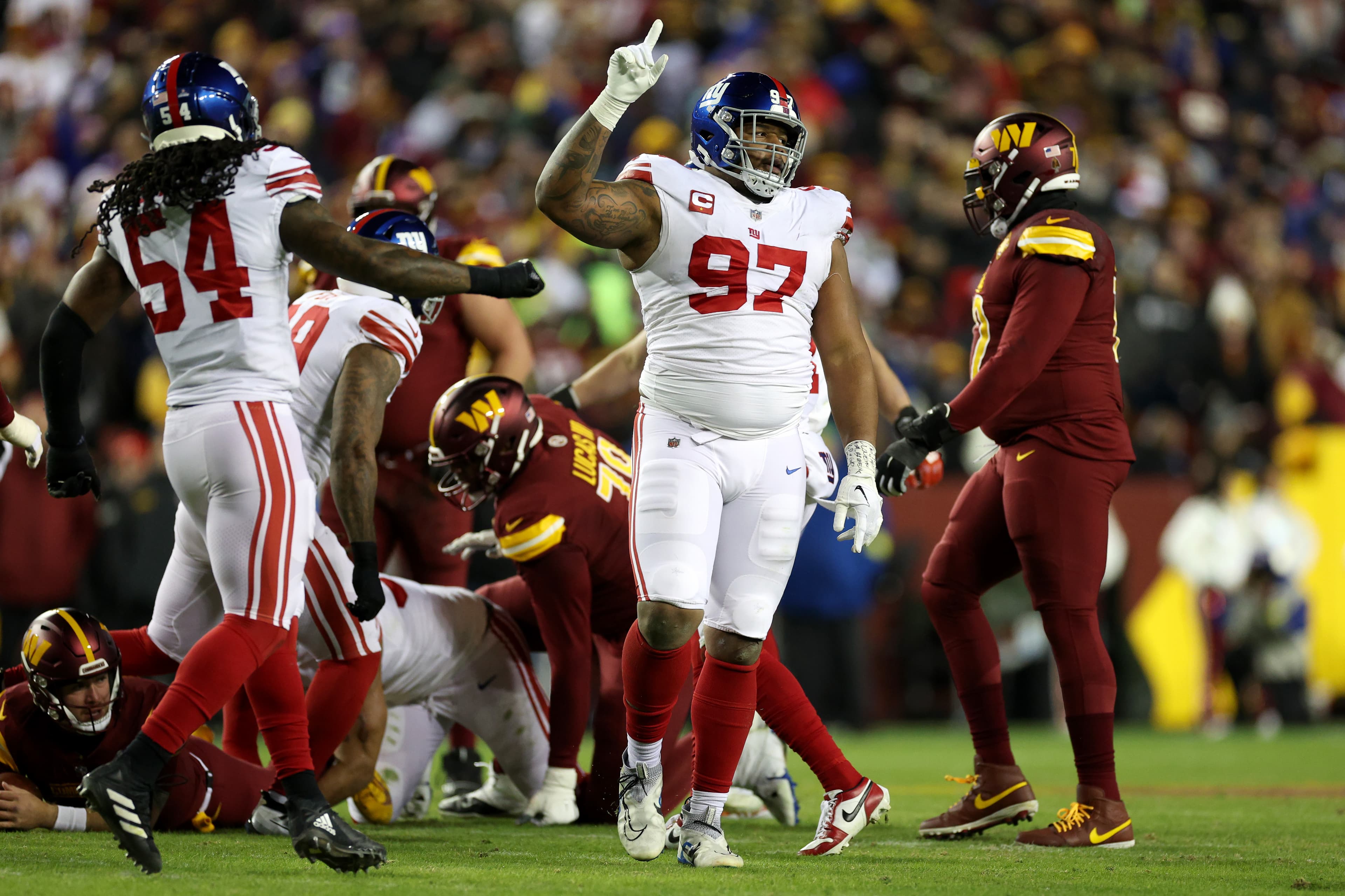 NFC East News: Giants trade Dexter Lawrence to the Bengals