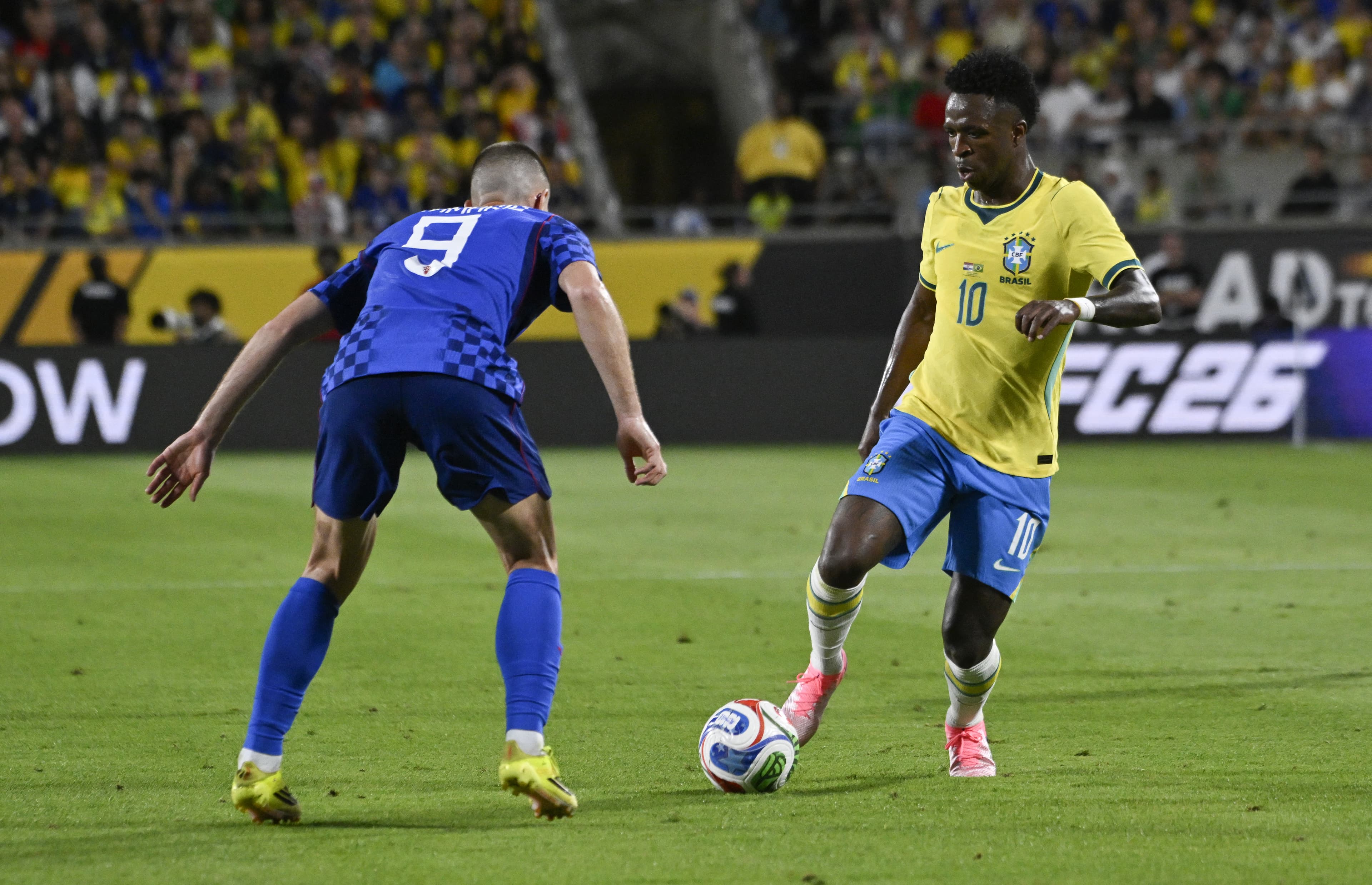 Vinícius Gets Brilliant Assist in Brazil’s Win vs. Croatia