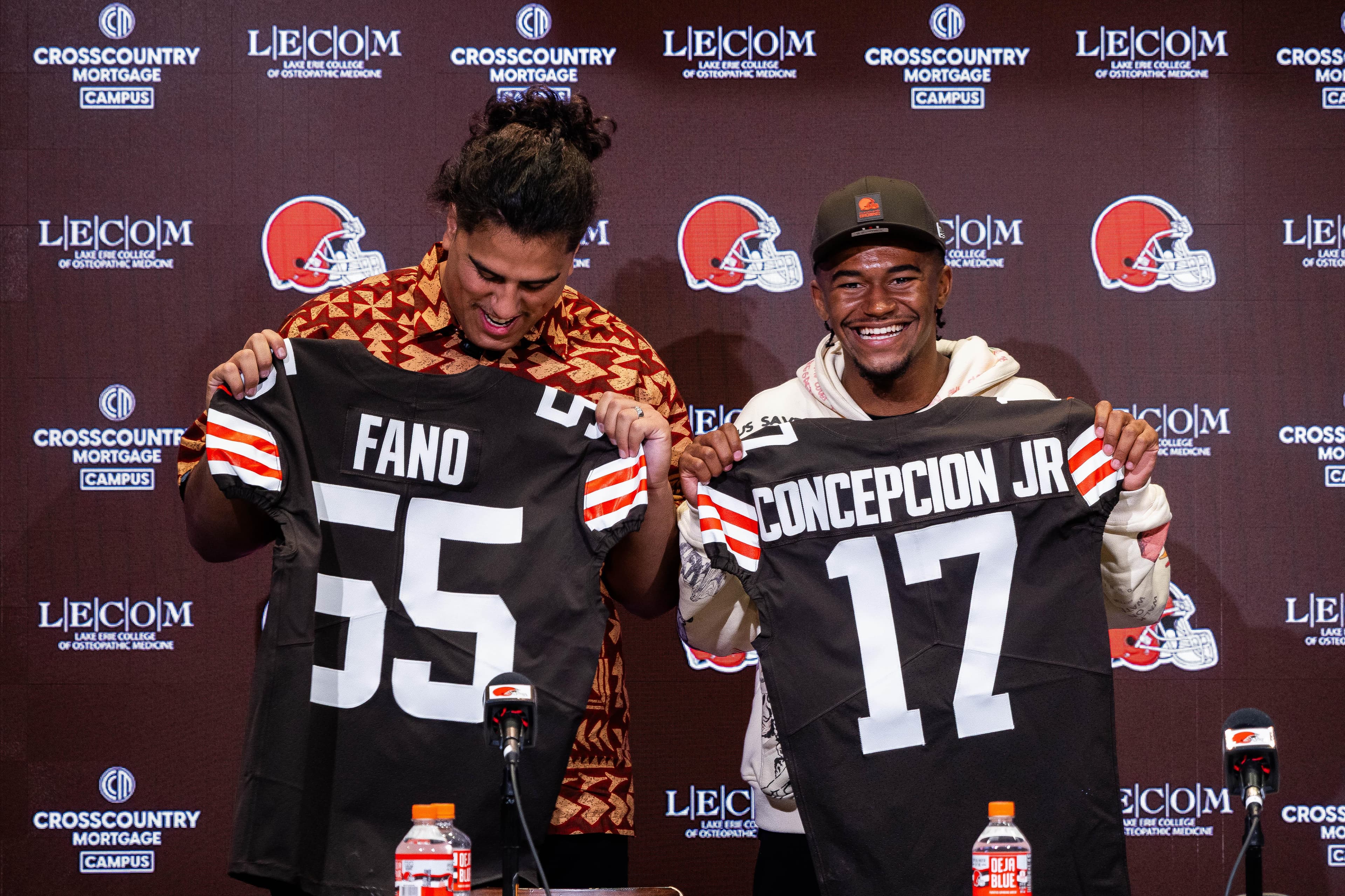 Browns drafted rookies get 1st jersey numbers: At least 2 jump out as interesting