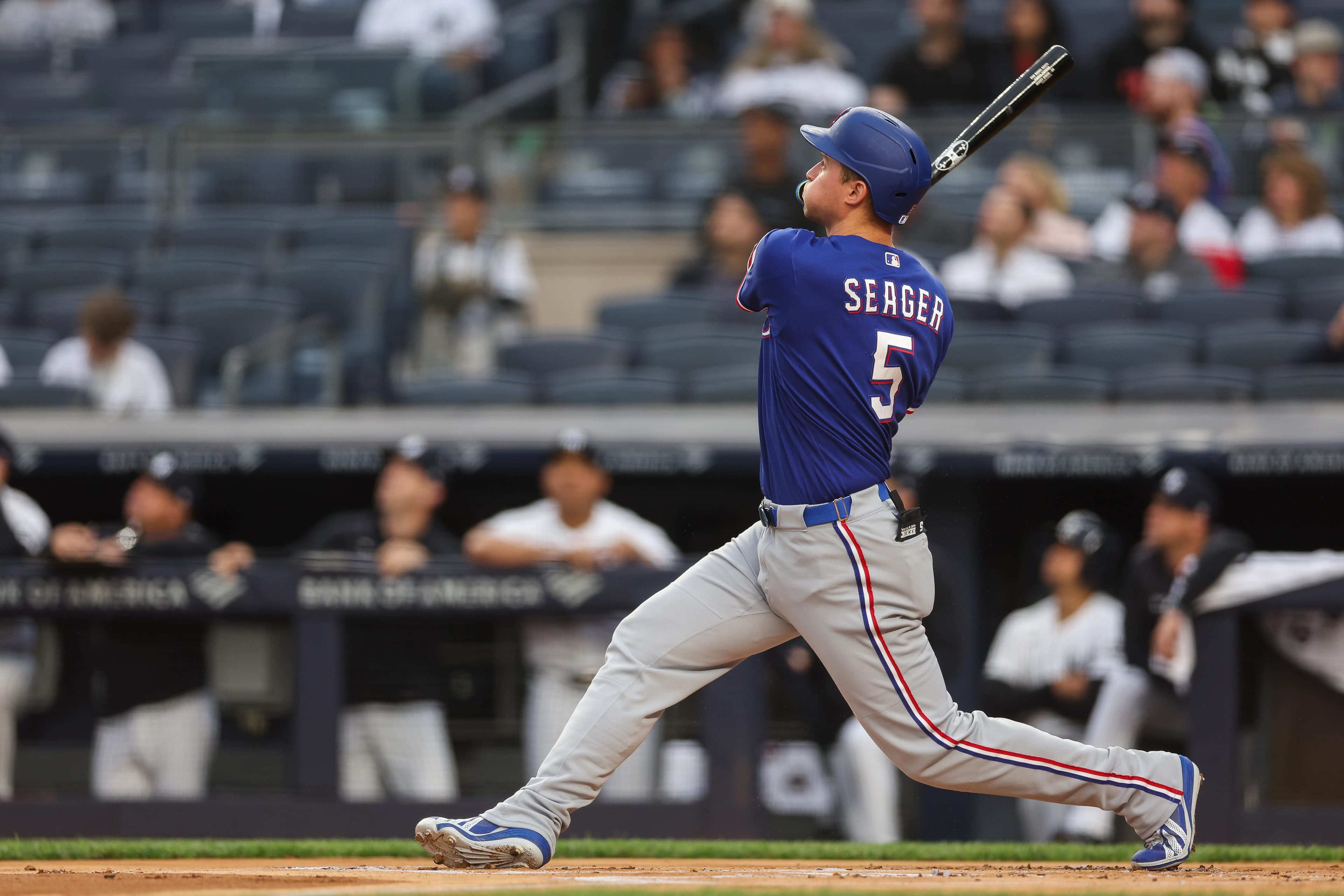17-19 – No complaints as Rangers, Eovaldi handle Yankees 6-1