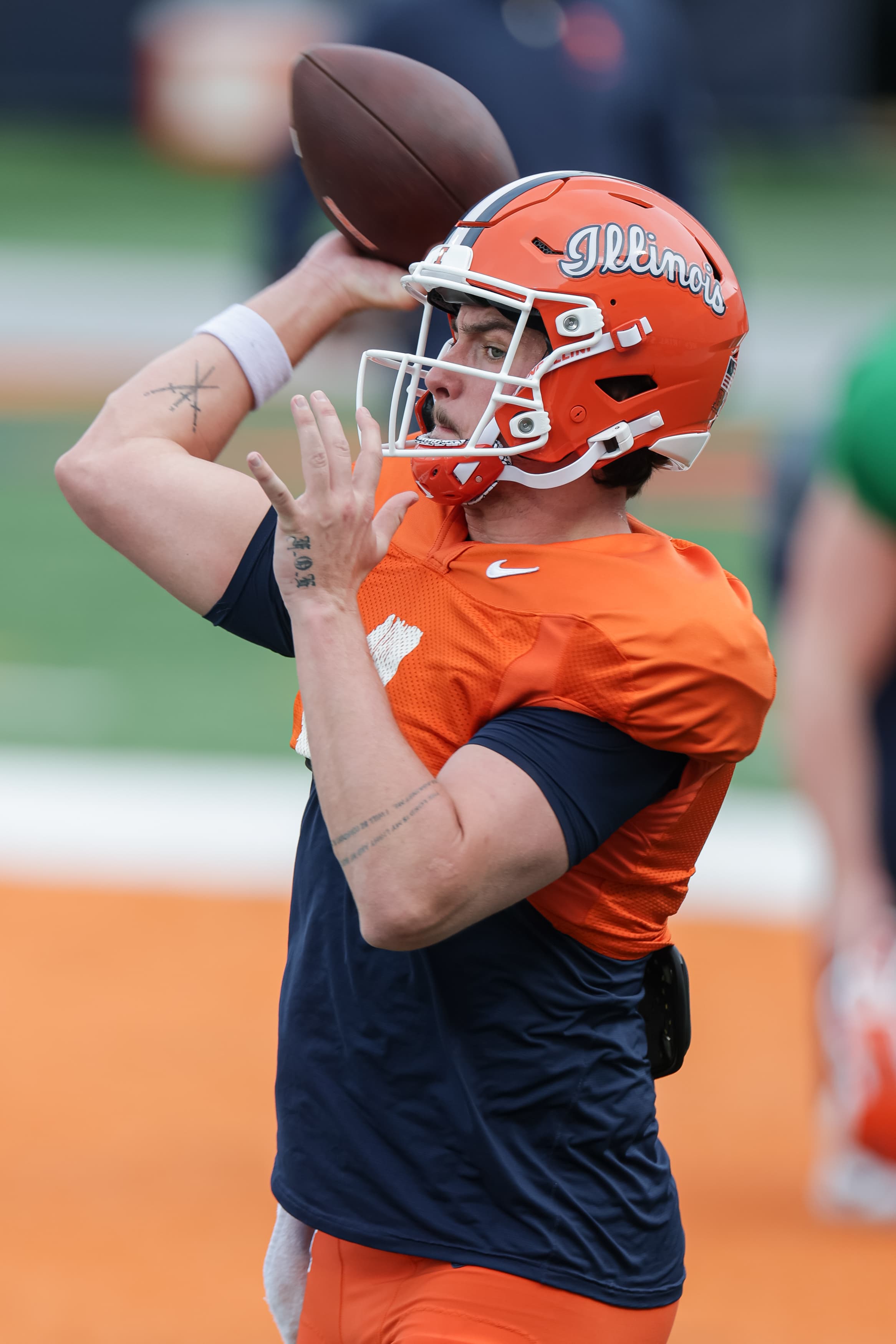 How Katin Houser fits as Illinois’ QB1