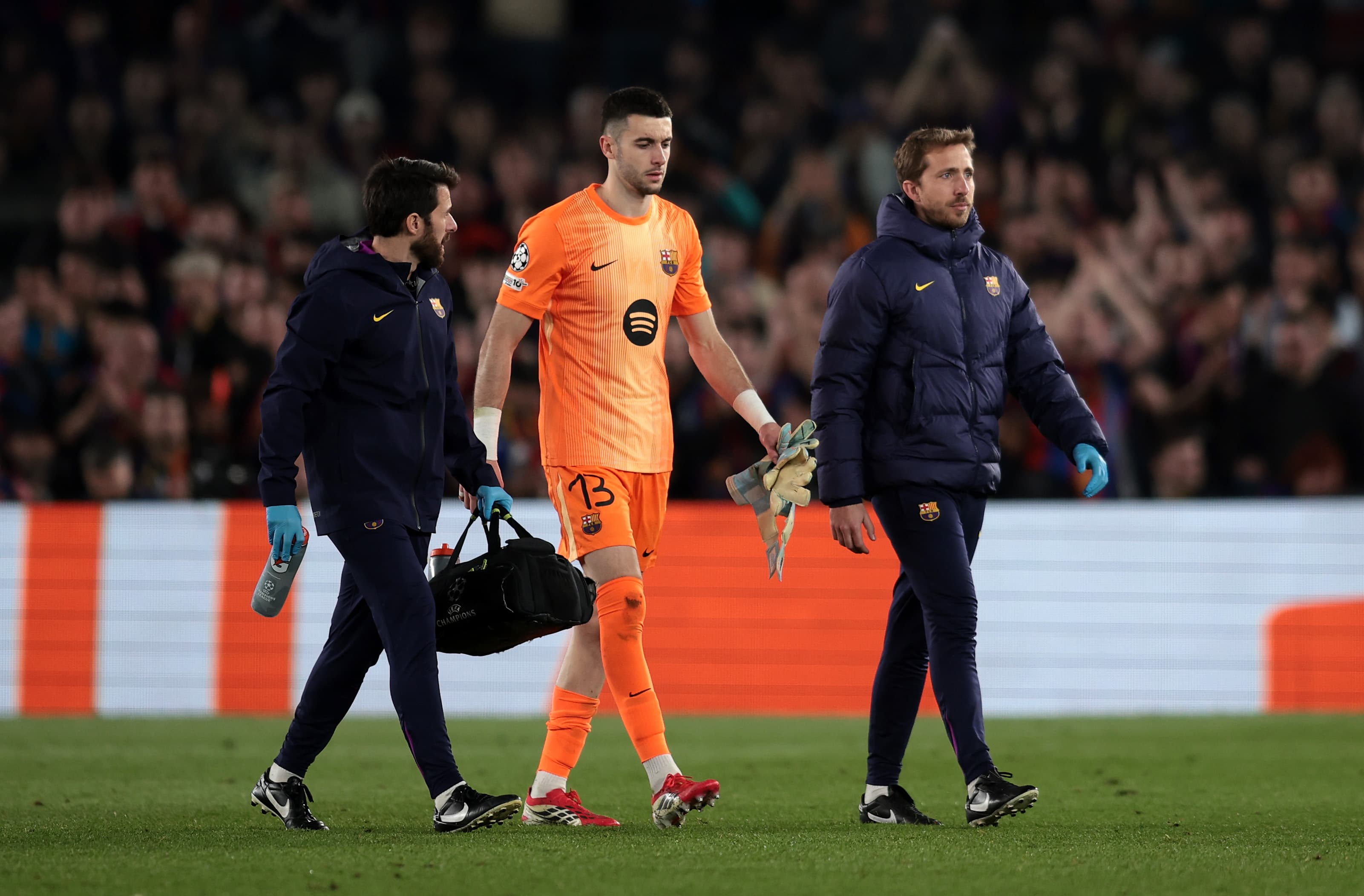 Joan Garcia expected to miss ‘2-3 weeks’ for Barcelona with calf injury