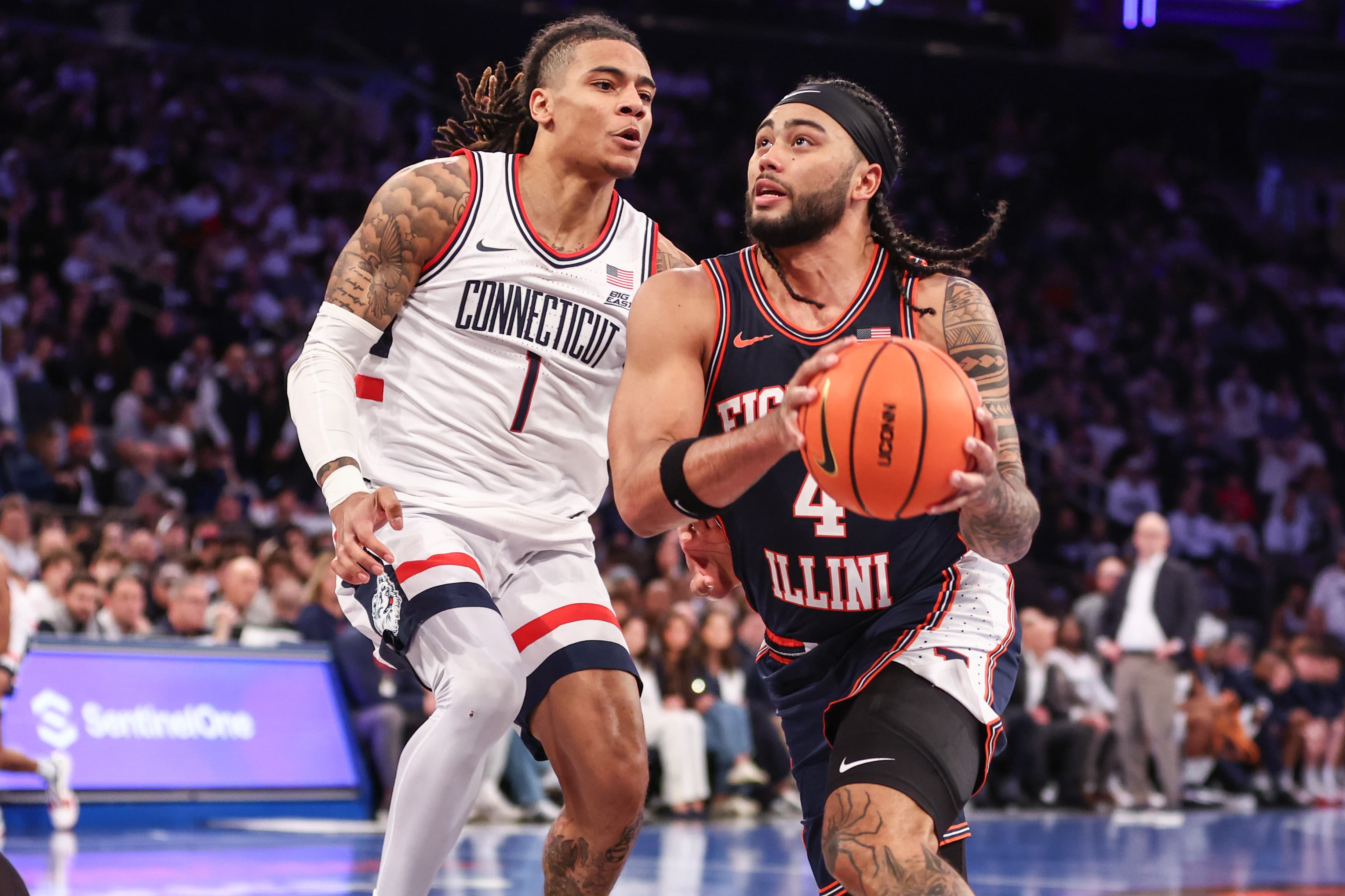 Final Four Opening Odds: Huskies open as 2.5-point underdogs in rematch with Illinois