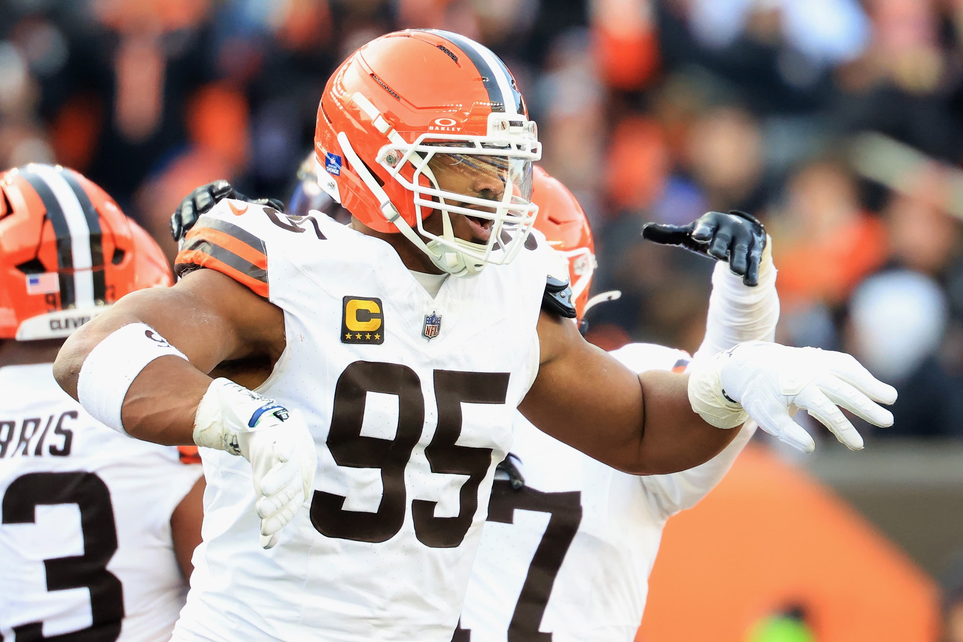 Browns reveal Myles Garrett is staying in the most obvious way possible