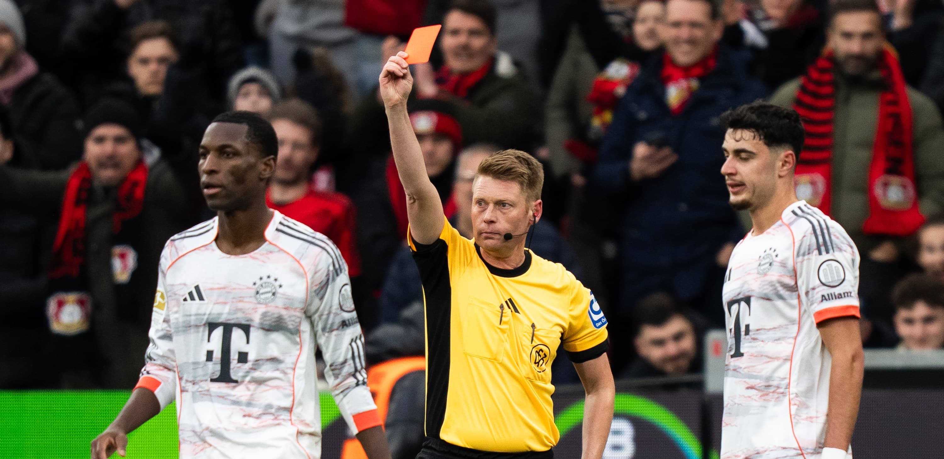 Steadfast Bayern Triumphs, Keeping Bundesliga Title Race Alive