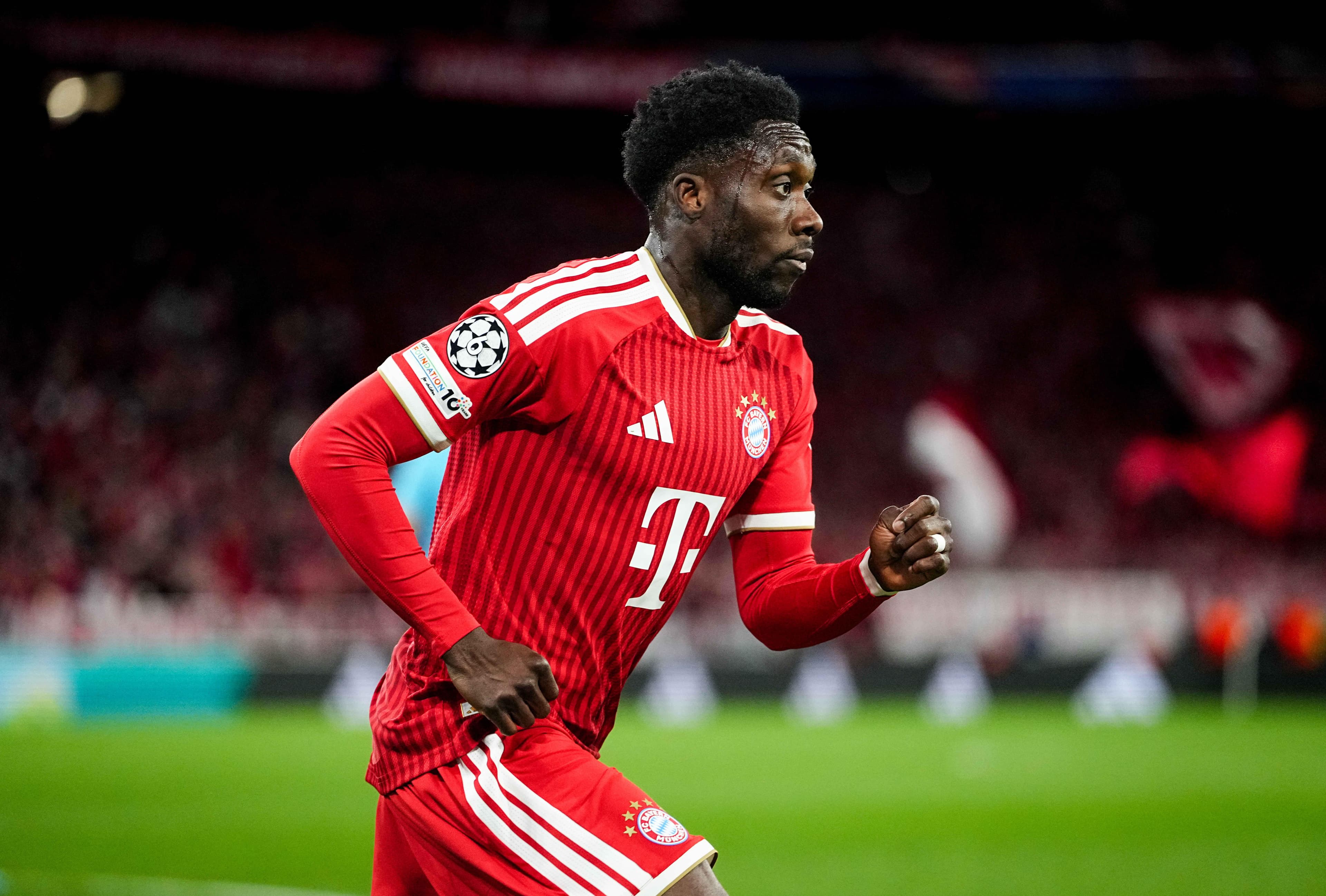 Report indicates frustration for Bayern Munich with Alphonso Davies over injuries