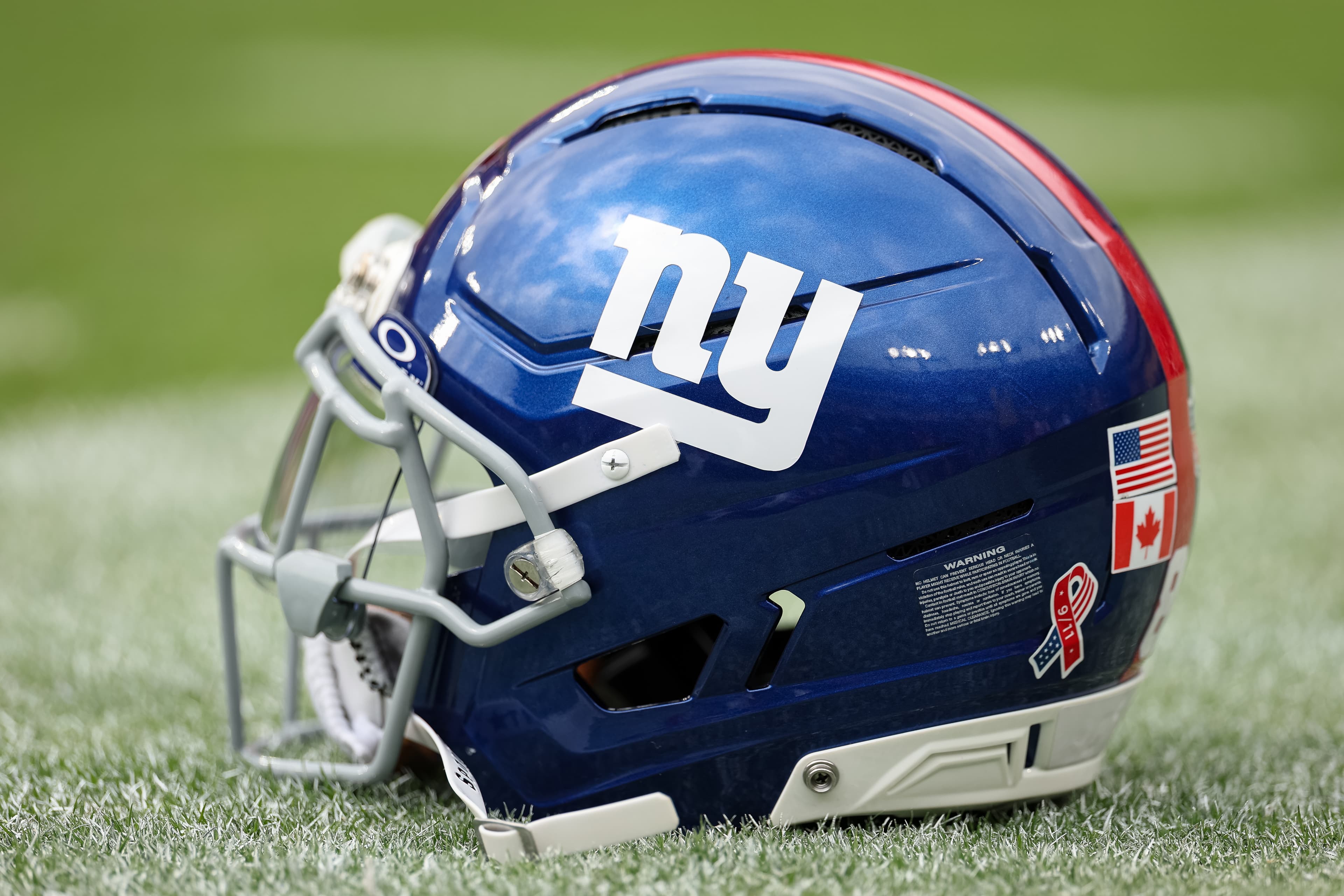 Giants hire former Texans, Cardinals executive for front-office role