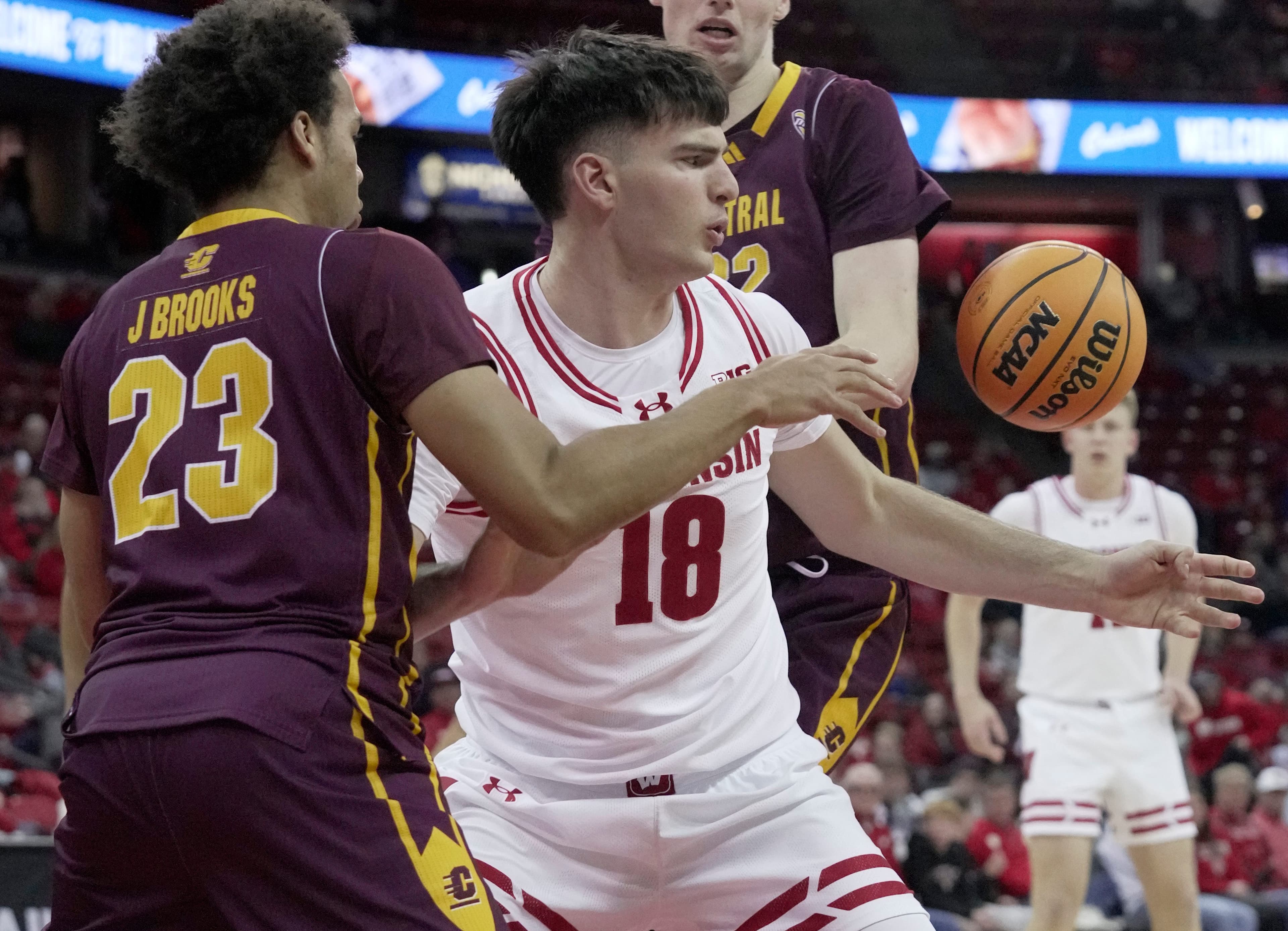 The second Badgers player has entered the transfer portal