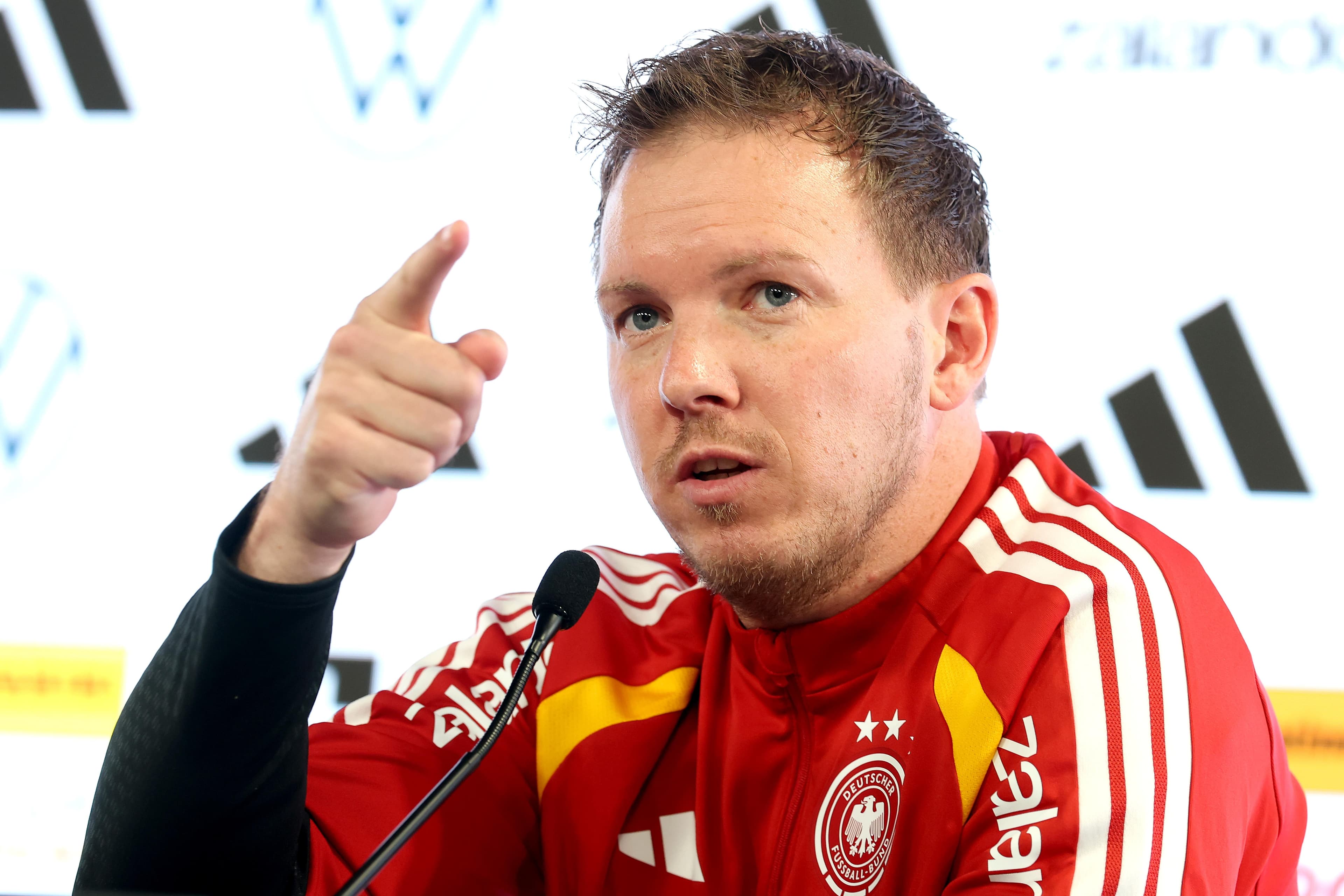 Julian Nagelsmann begins process of breaking bad news to players