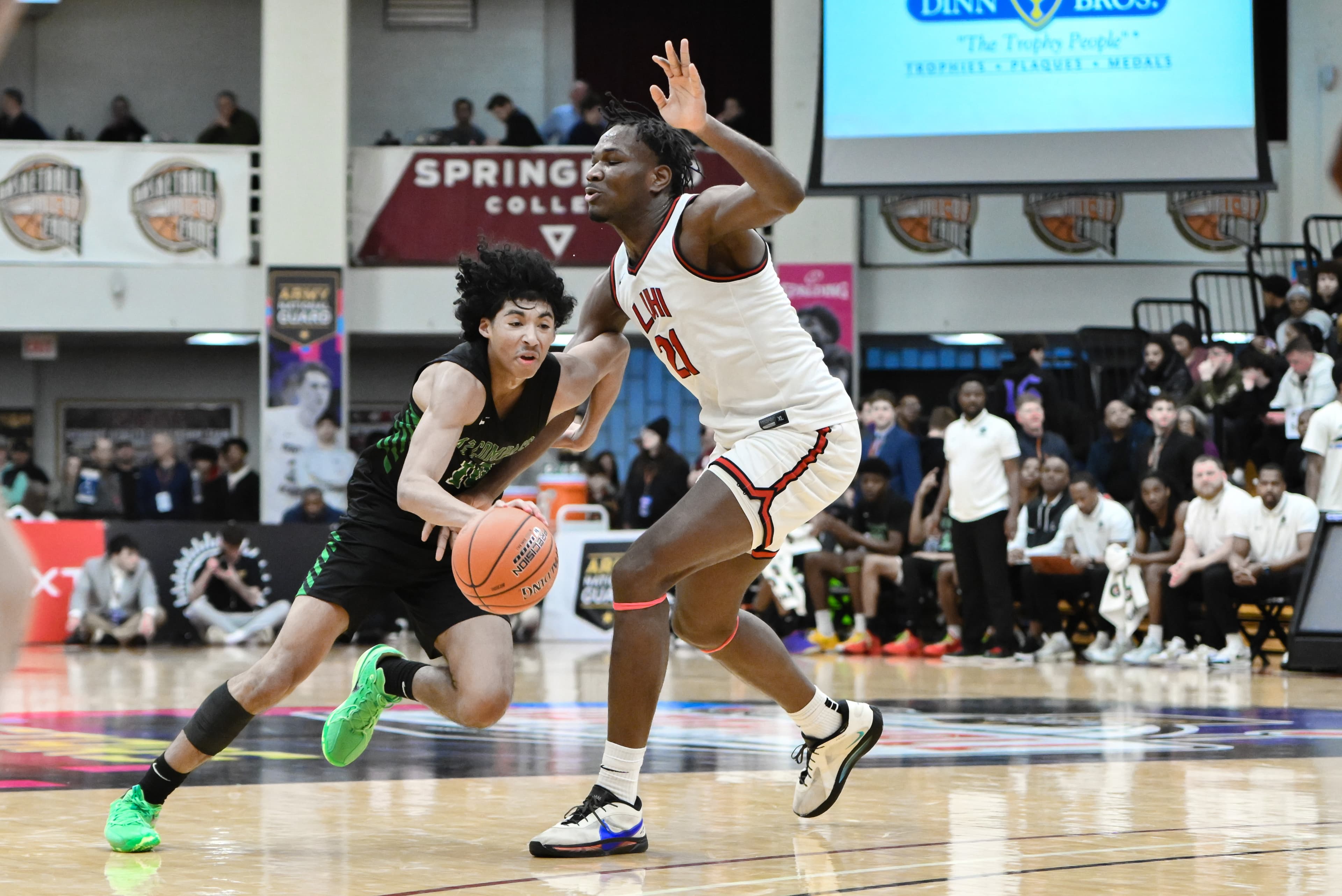 Nico Onyekwere enters the transfer portal