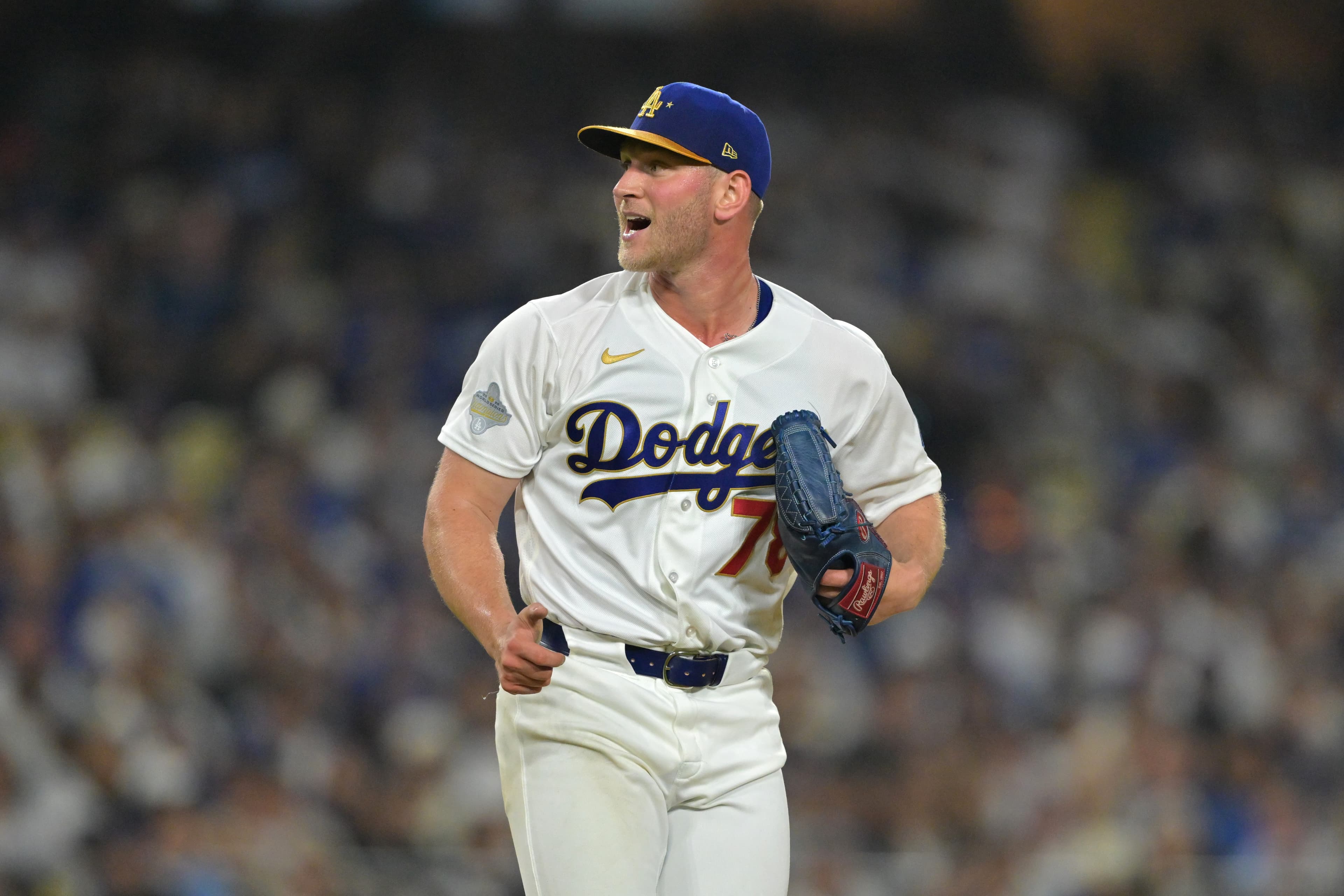 Ben Casparius on injured list, Dodgers recall Kyle Hurt