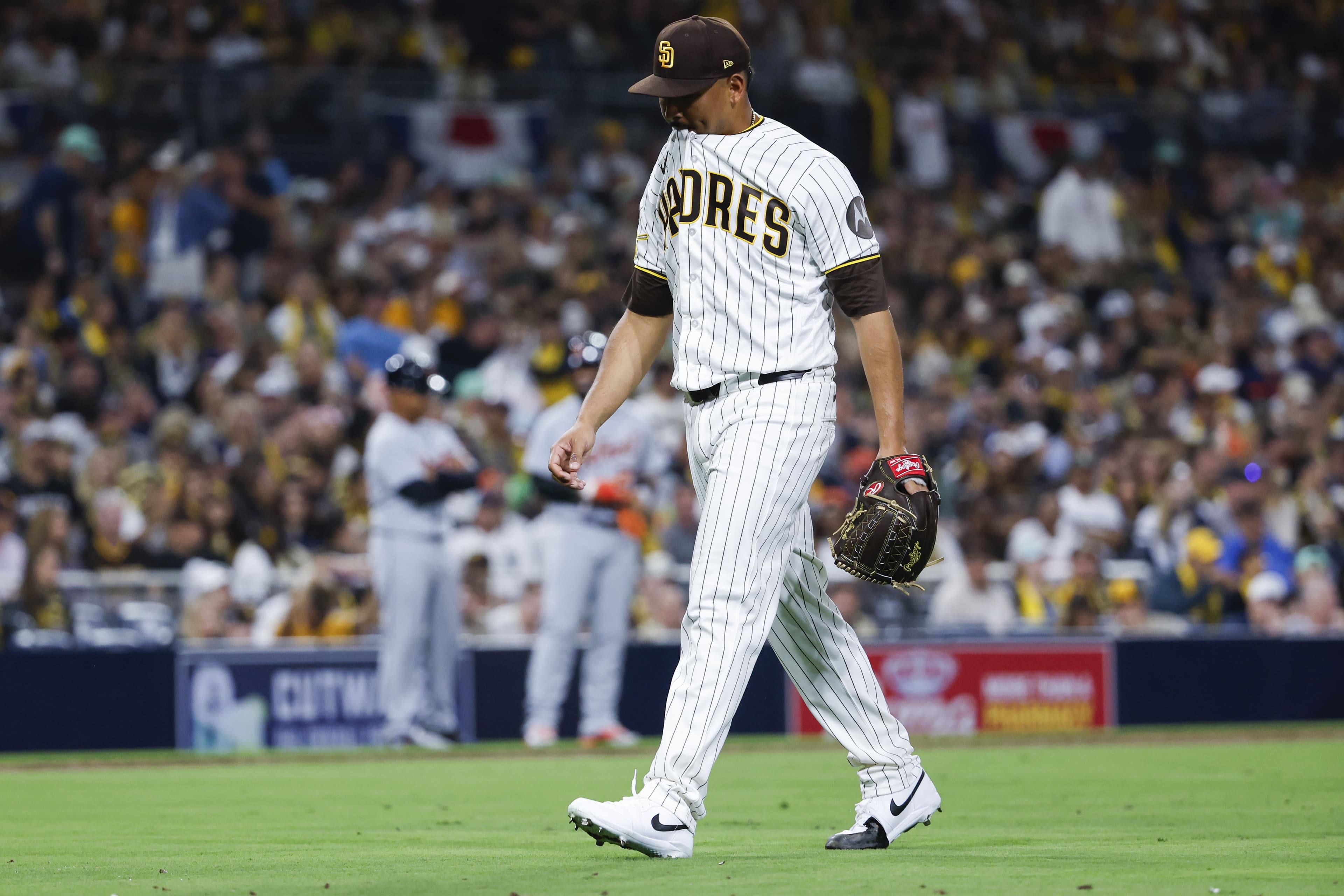 Good Morning San Diego: Padres pitchers allowing too many walks resulting in back-to-back losses