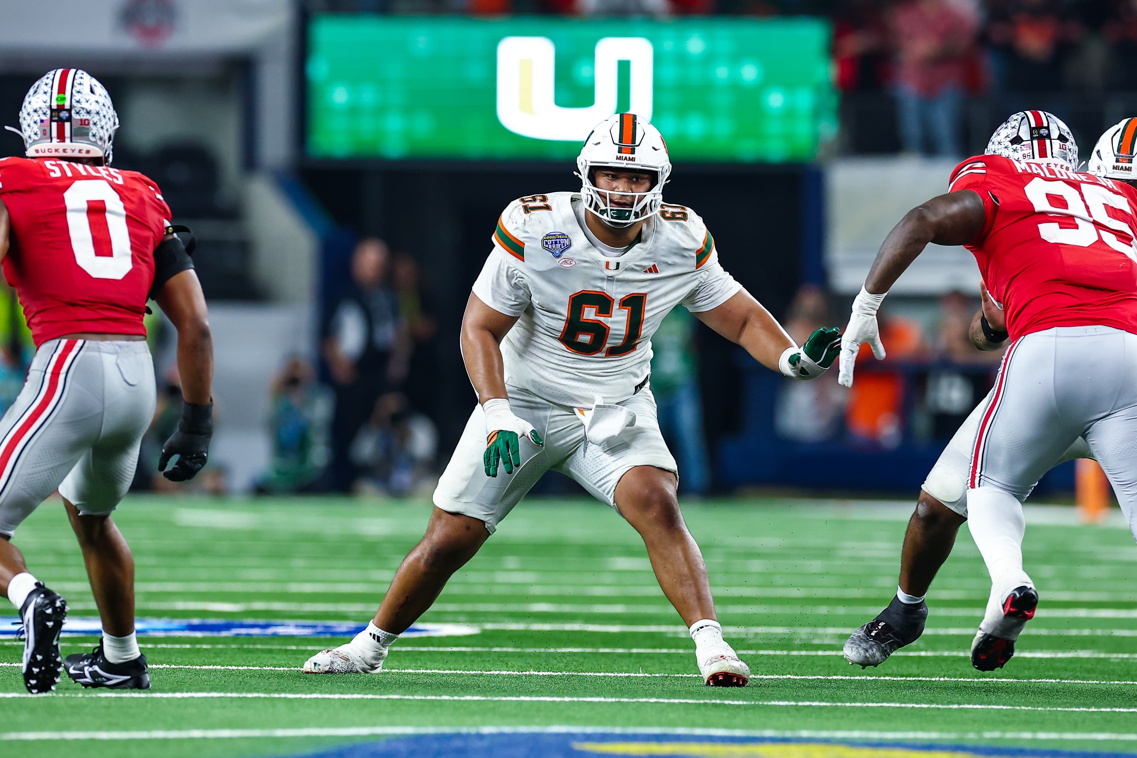 Dolphins heavily linked to top offensive lineman in 2026 NFL Draft