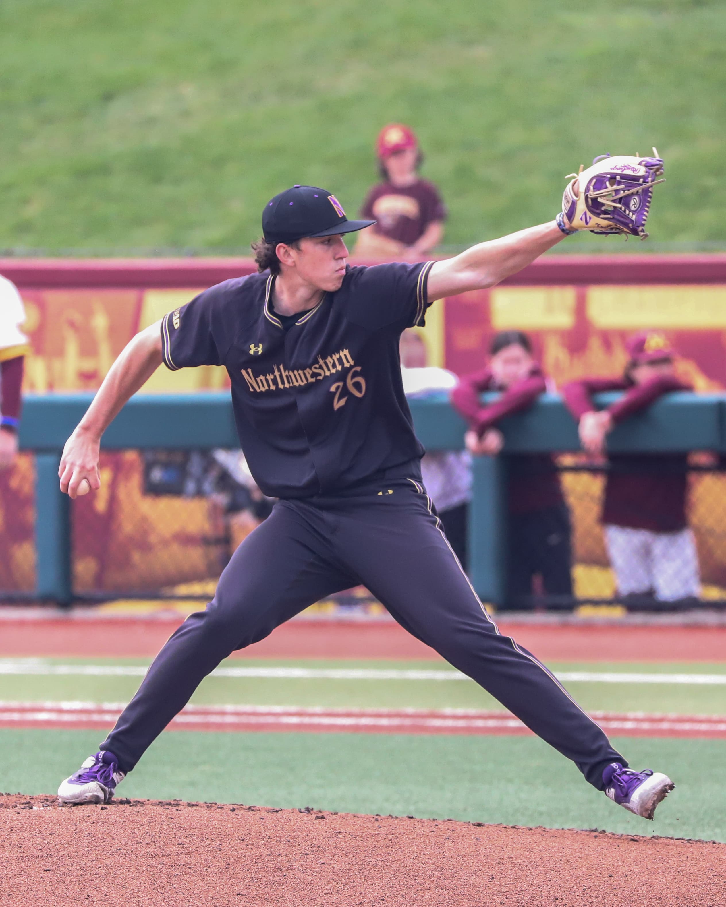 Northwestern continued to struggled against Big Ten opponents, this time dropping three to Minnesota. Read @DonovanW6013’s recap of the weekend series: