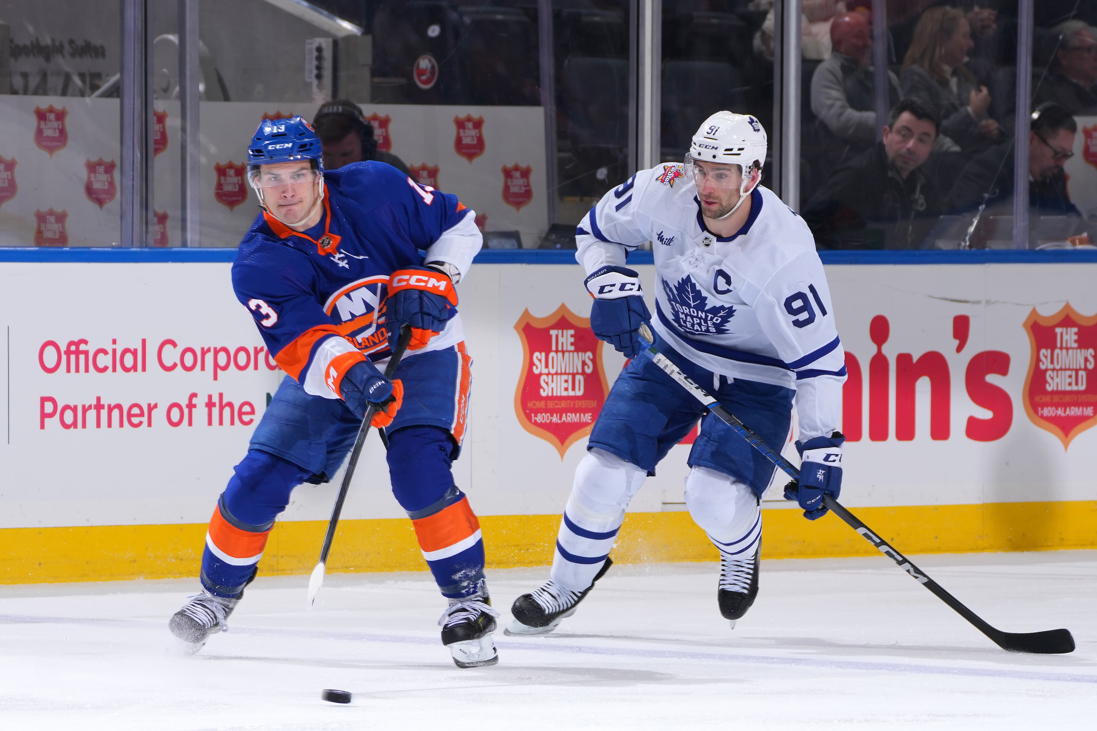 Islanders vs. Maple Leafs: Chasing That Rarest of Visions - A Thrilling Heart-Stopping Match!