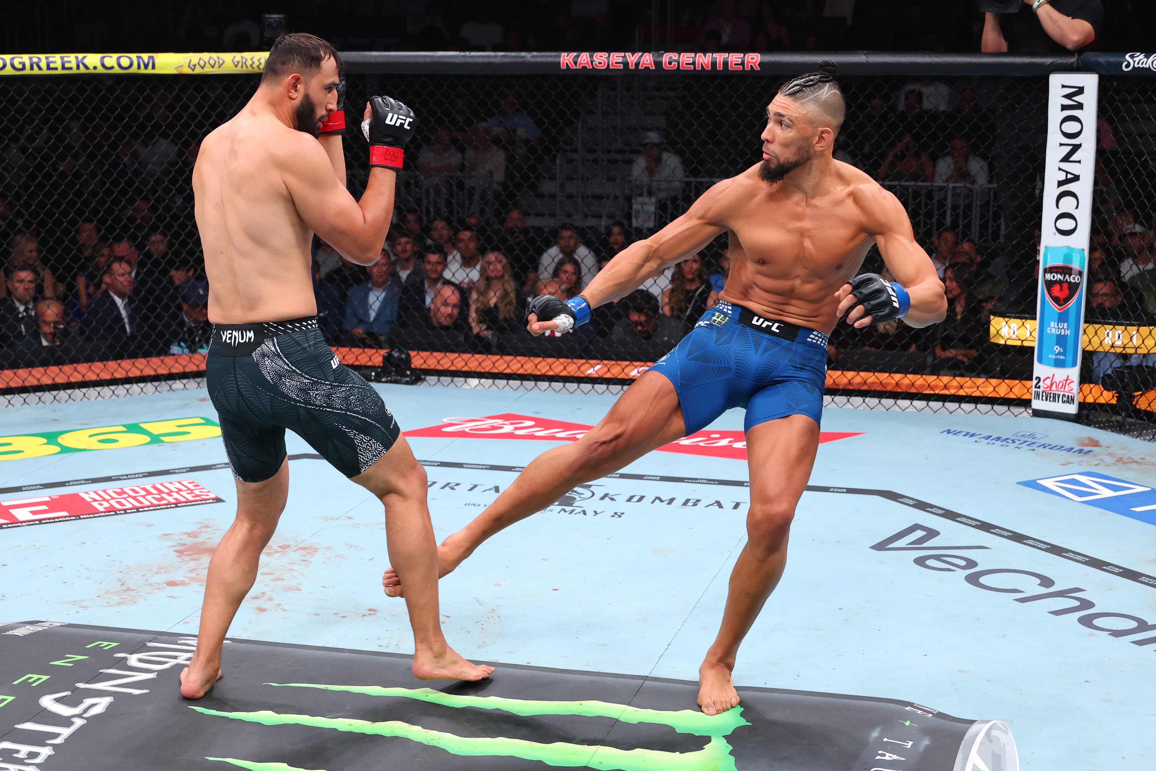 Delusional Dominick Reyes defends his awful fight against Johnny Walker – ‘It was a good technical fight’ | UFC 327