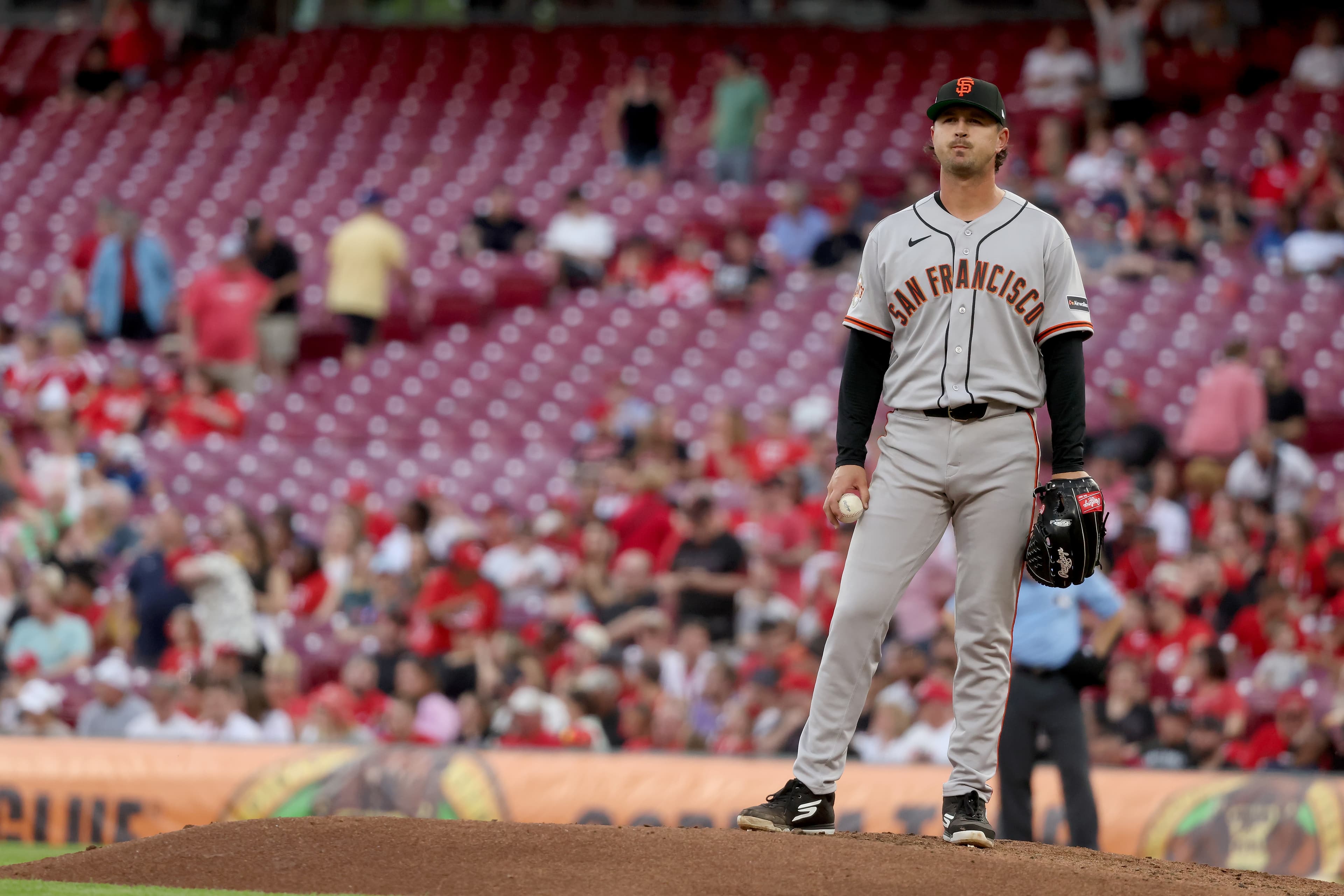 Tyler Mahle rocked in 8-3 Giants’ loss to Reds