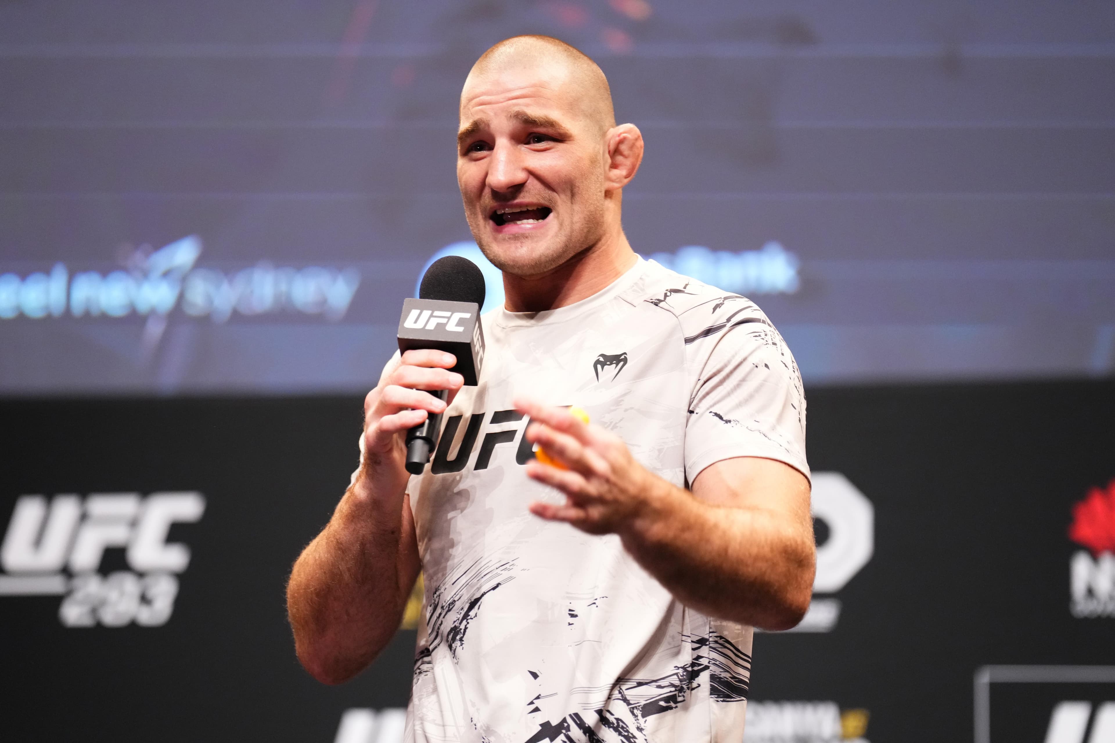 ‘Disrespectful’ Sean Strickland took a big crap on Rousey vs. Carano — now he’s trying to score free tickets