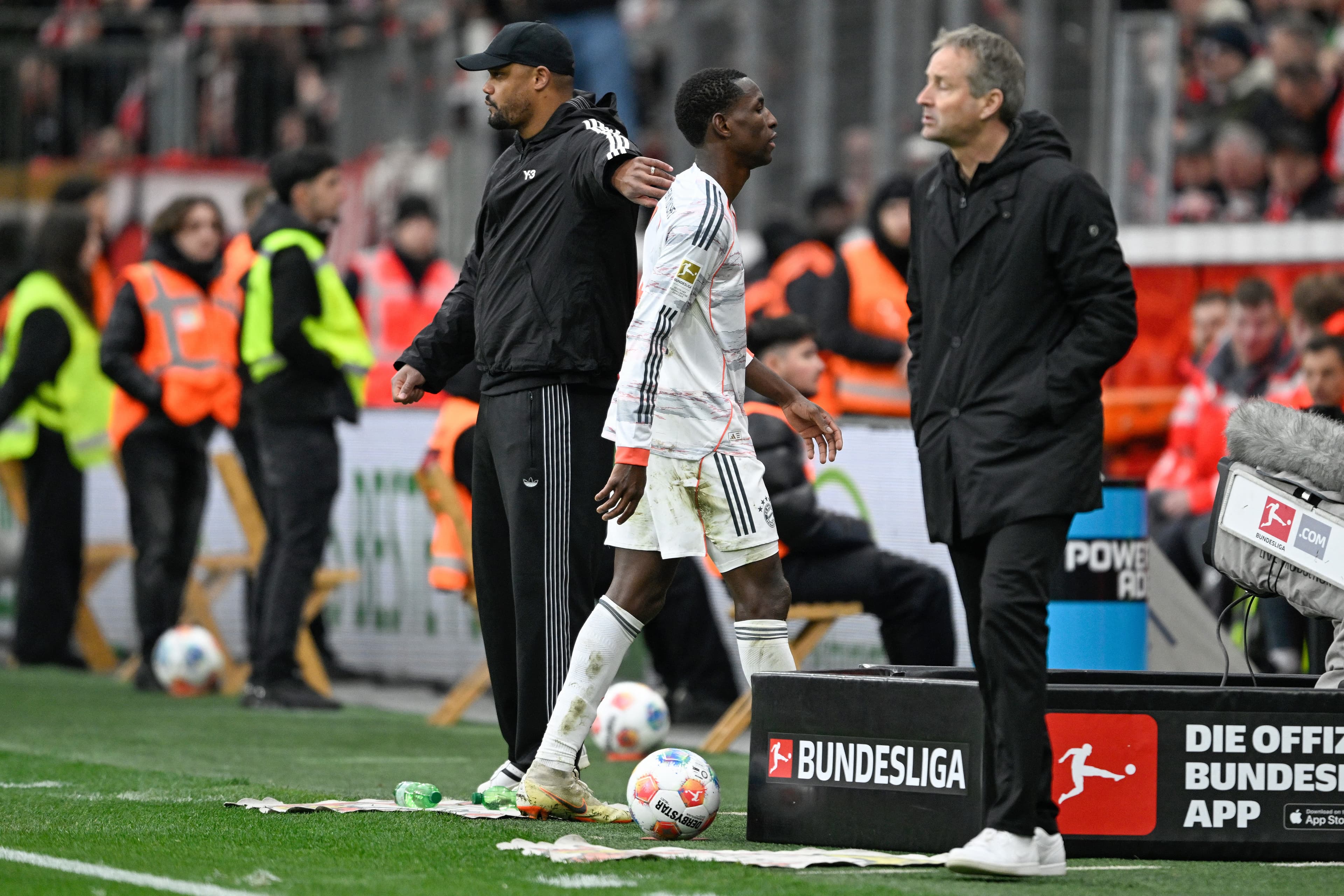 New Headline: "Diego Costa Leads Charge as Atlético Madrid Embarks on Champions League Challenge