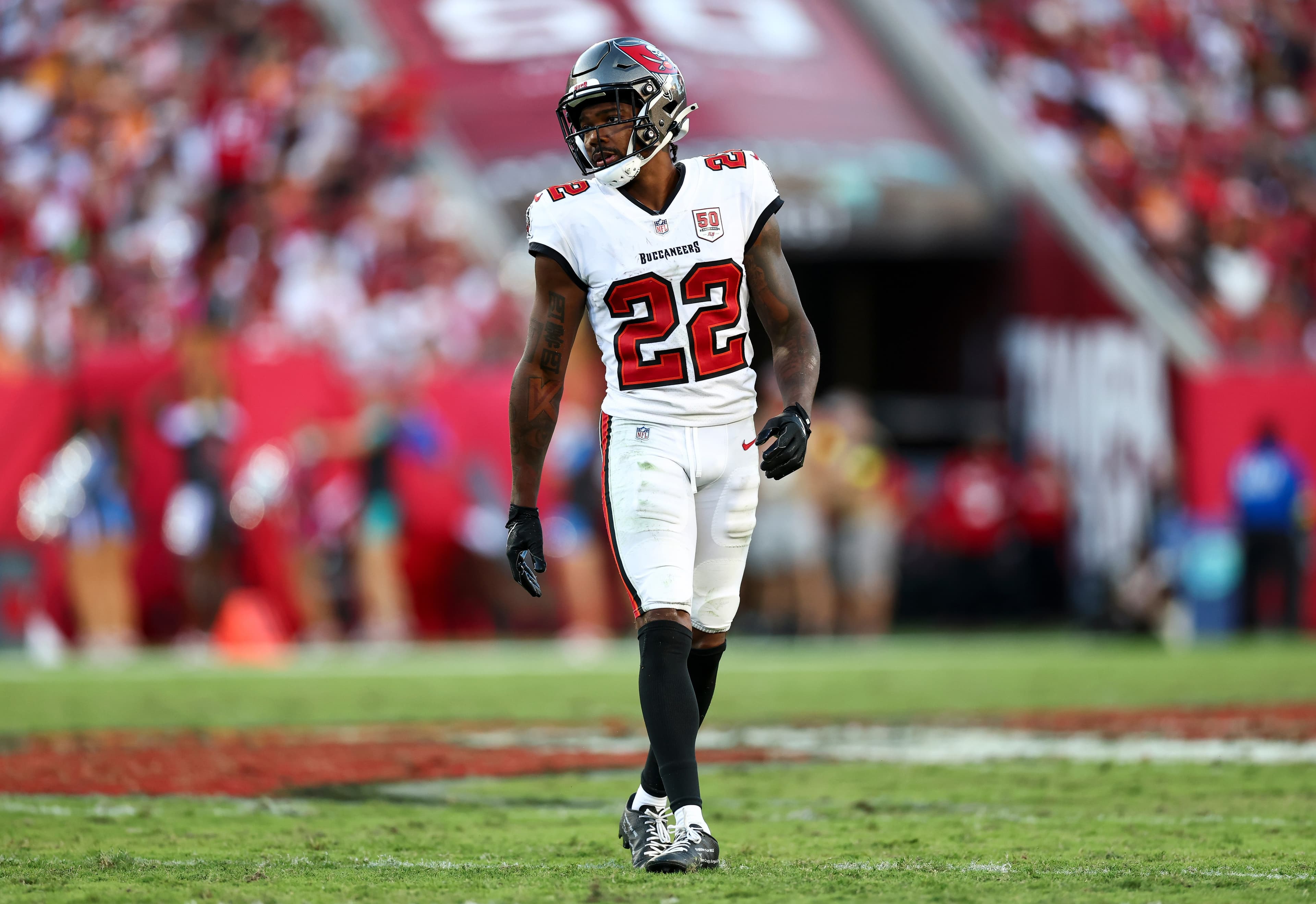 Patriots sign cornerback Kindle Vildor to reported 1-year deal